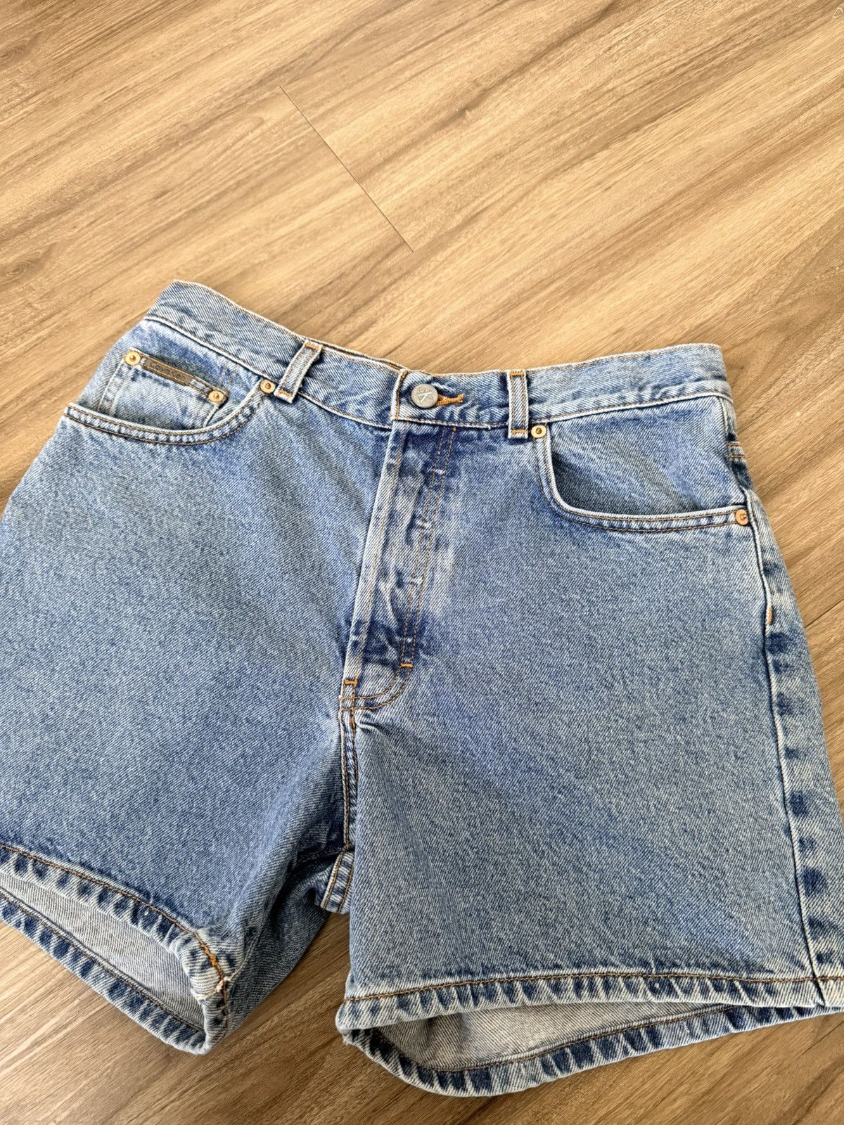 Calvin Klein Vintage 90s Calvin Klein Jean Shorts High Rise Size 11 Size 32" / US 10 / IT 46 - 2 Thumbnail