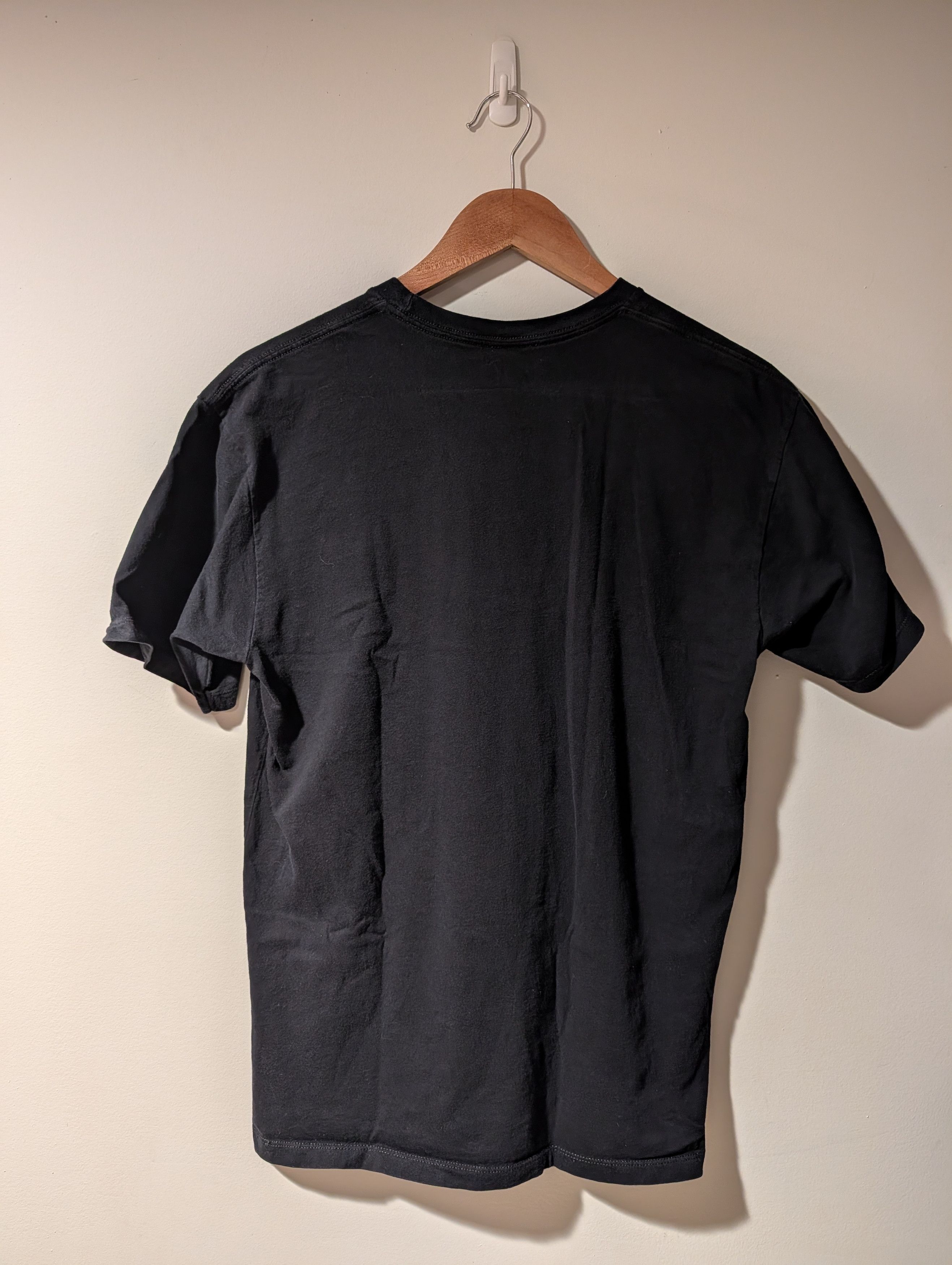 Band Tees Vintage 2010's King Woman Band Hand Pray Black Large T-Shirt Size US L / EU 52-54 / 3 - 4 Thumbnail