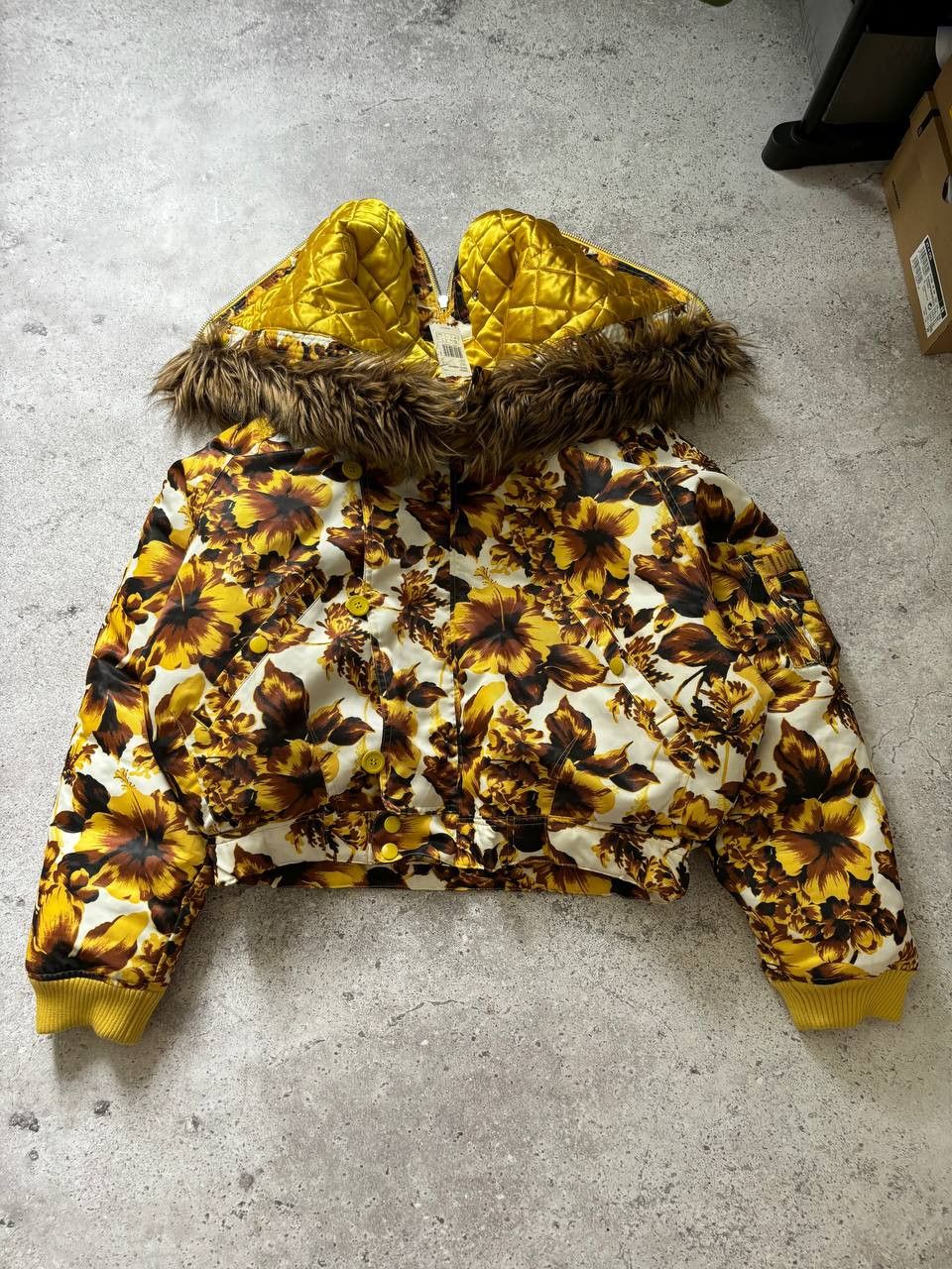 Adidas × Jeremy Scott Jeremy Scott Oversize Bomber Full Zip Fur Hood Size M / US 6-8 / IT 42-44 - 4 Thumbnail