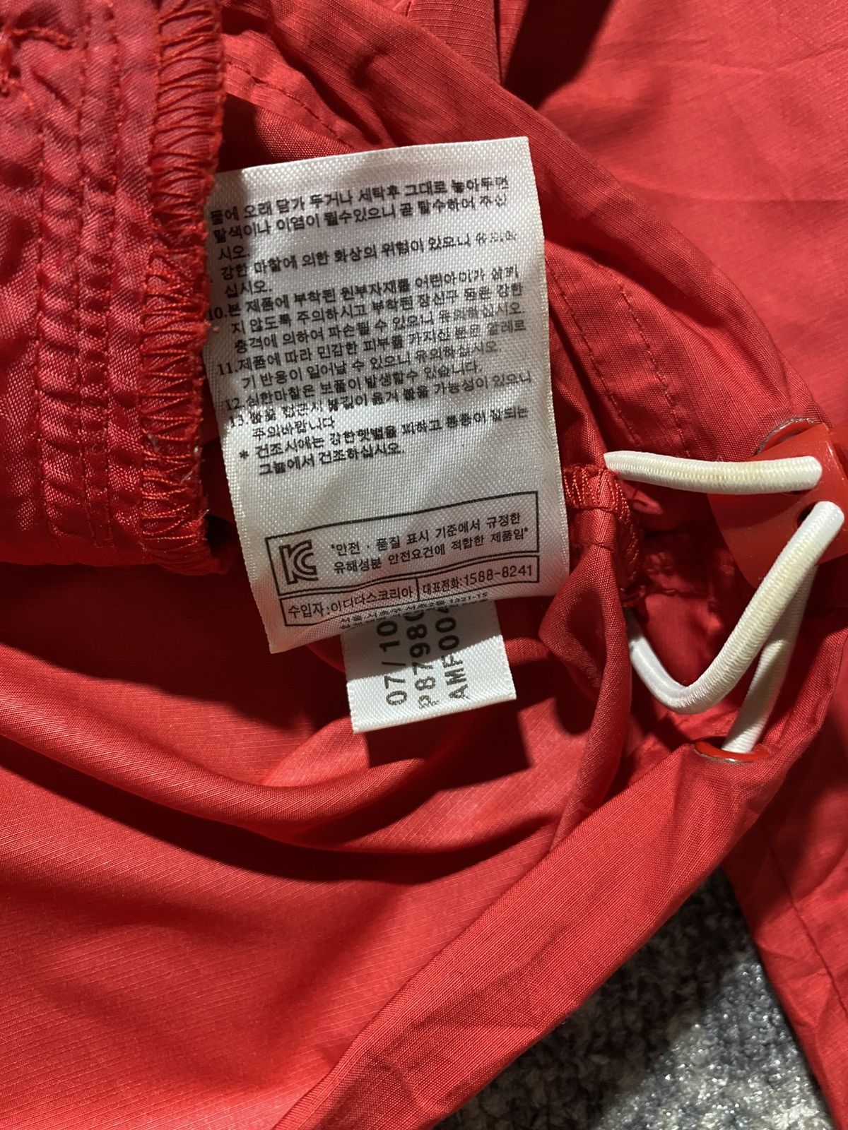 Adidas Windbreaker jacket liverpool 2010 Size US L / EU 52-54 / 3 - 9 Thumbnail