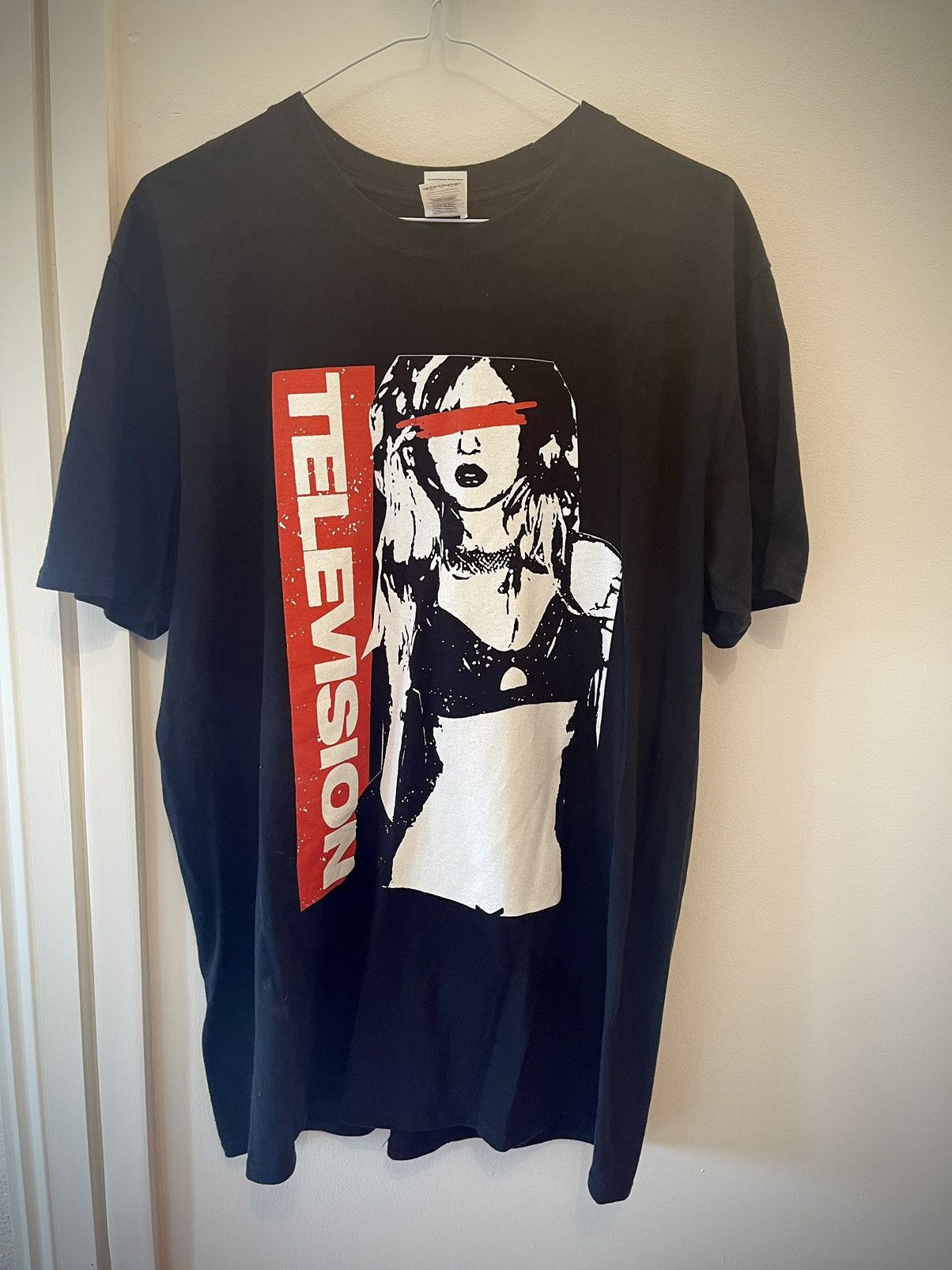 Japanese Brand × Vintage Television Woman Black Vintage Band Tee Size US L / EU 52-54 / 3 - 1 Thumbnail