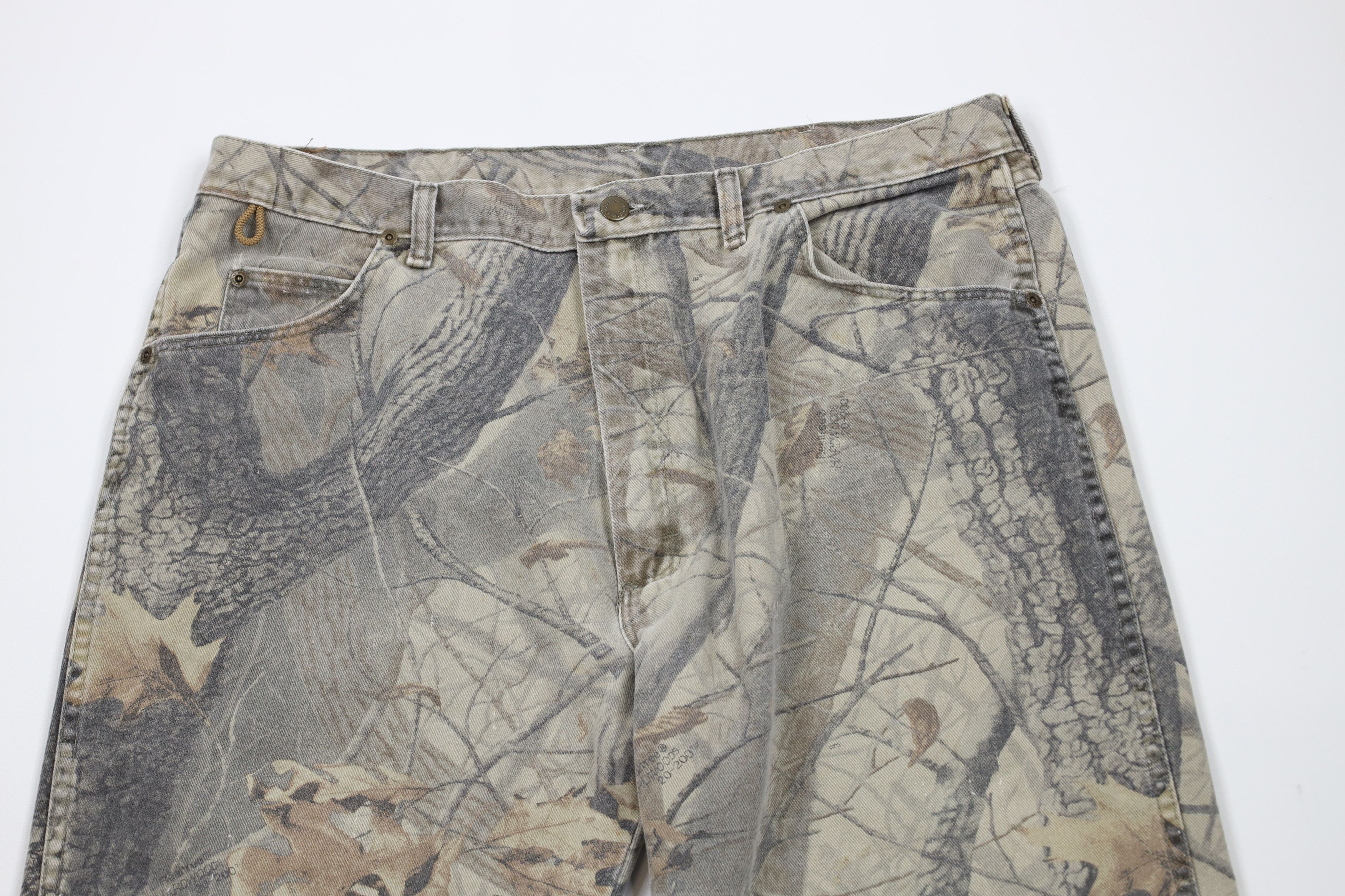 Vintage × Wrangler Vintage 90s Wrangler Distressed Realtree Camouflage Jeans Size US 38 / EU 54 - 2 Thumbnail