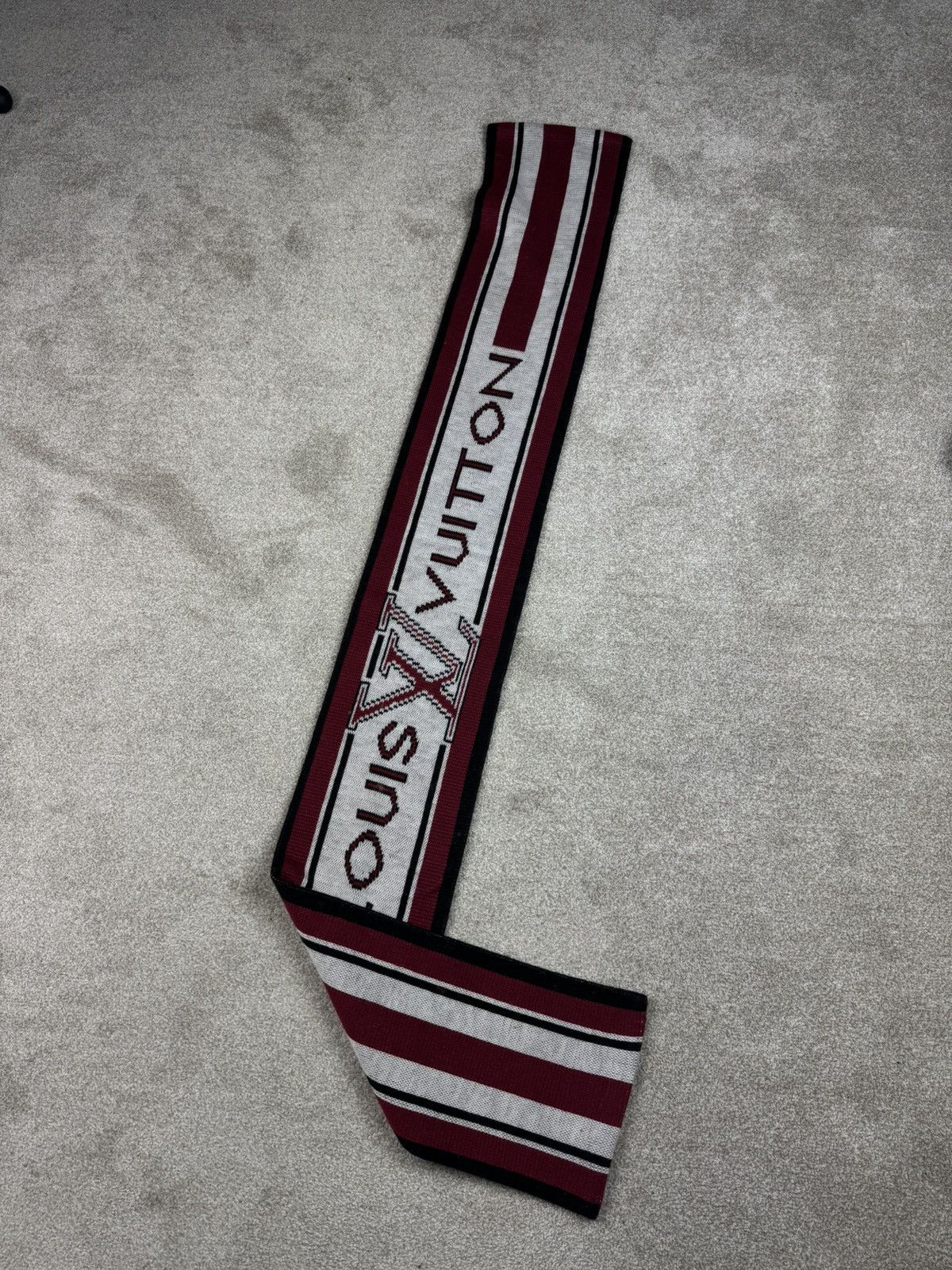 Louis Vuitton Louis Vuitton Scarf Size ONE SIZE - 2 Thumbnail