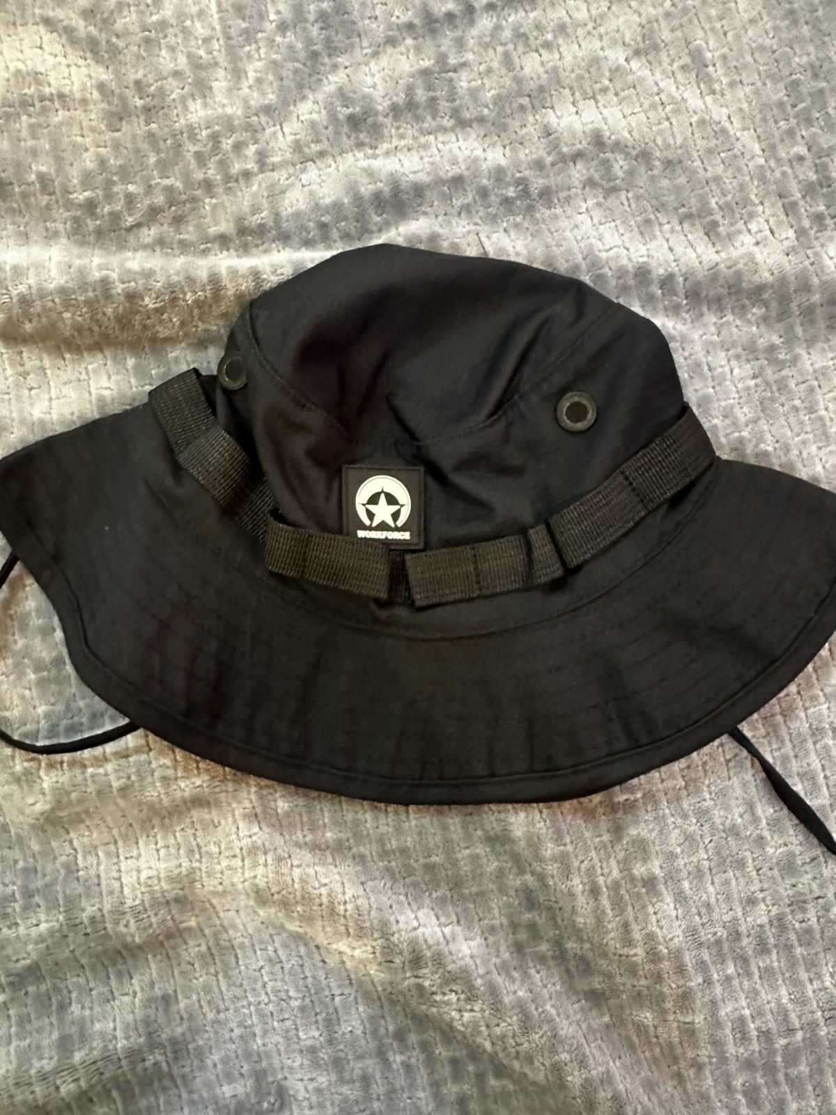 STAFF WORKFORCE DROPS-N-A BUCKET HAT
