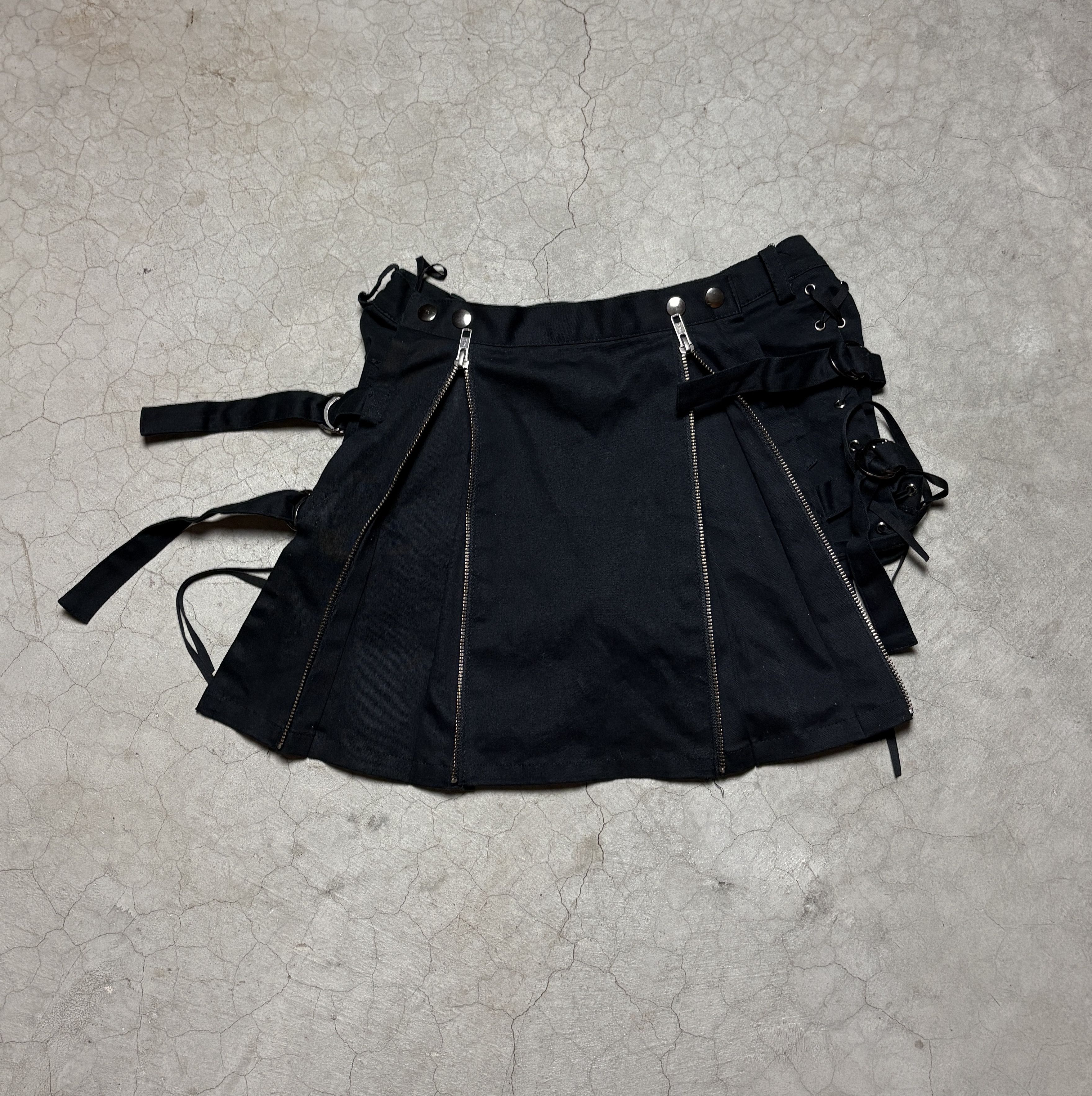 Other Peace Now Archive Bondage Mini Wrap Skirt Shorts Size 30" / US 8 / IT 44 - 1 Thumbnail