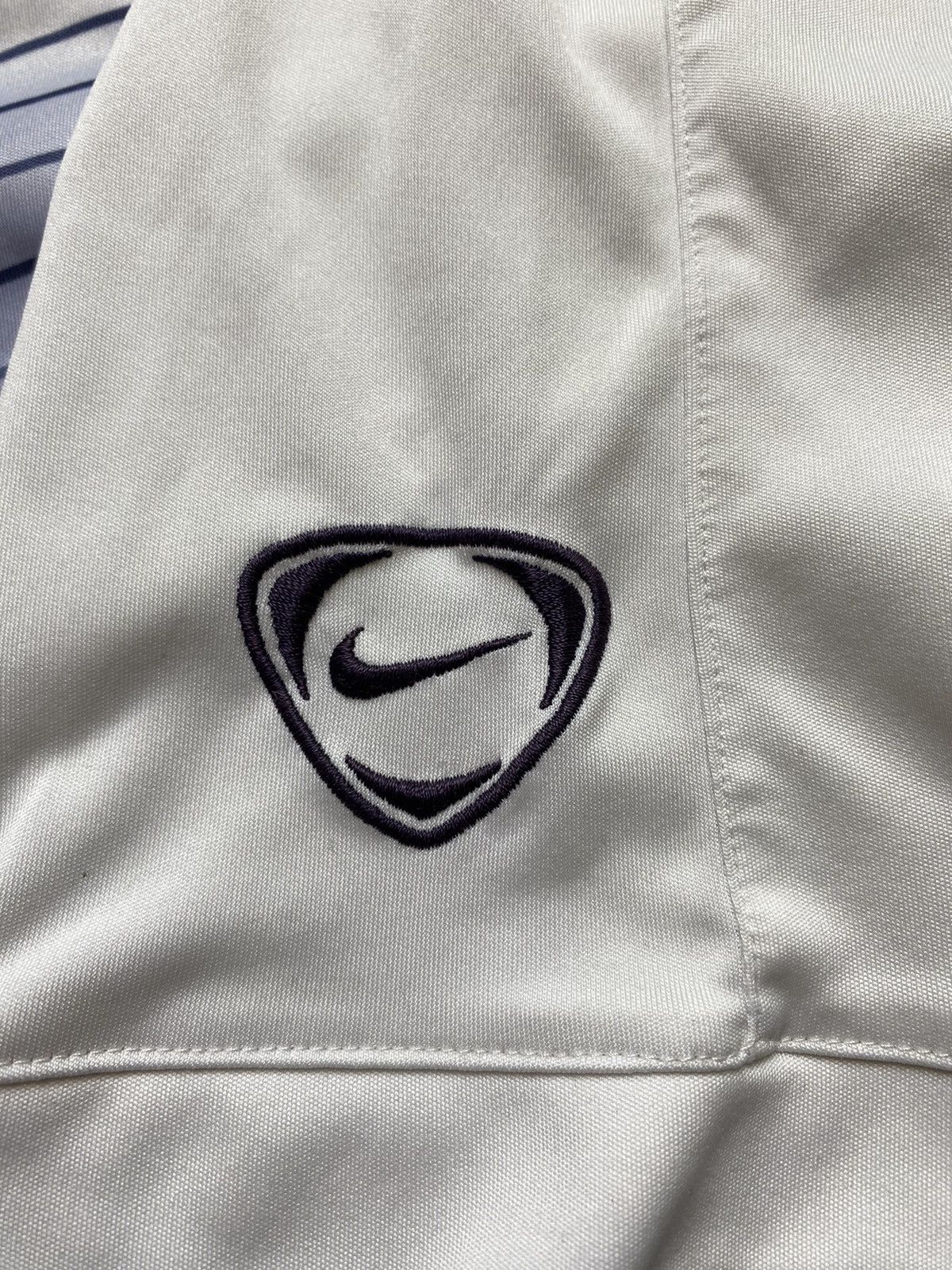 Nike × Vintage Nike striped vintage T-shirt white blue logo swoosh y2k Size US S / EU 44-46 / 1 - 4 Thumbnail