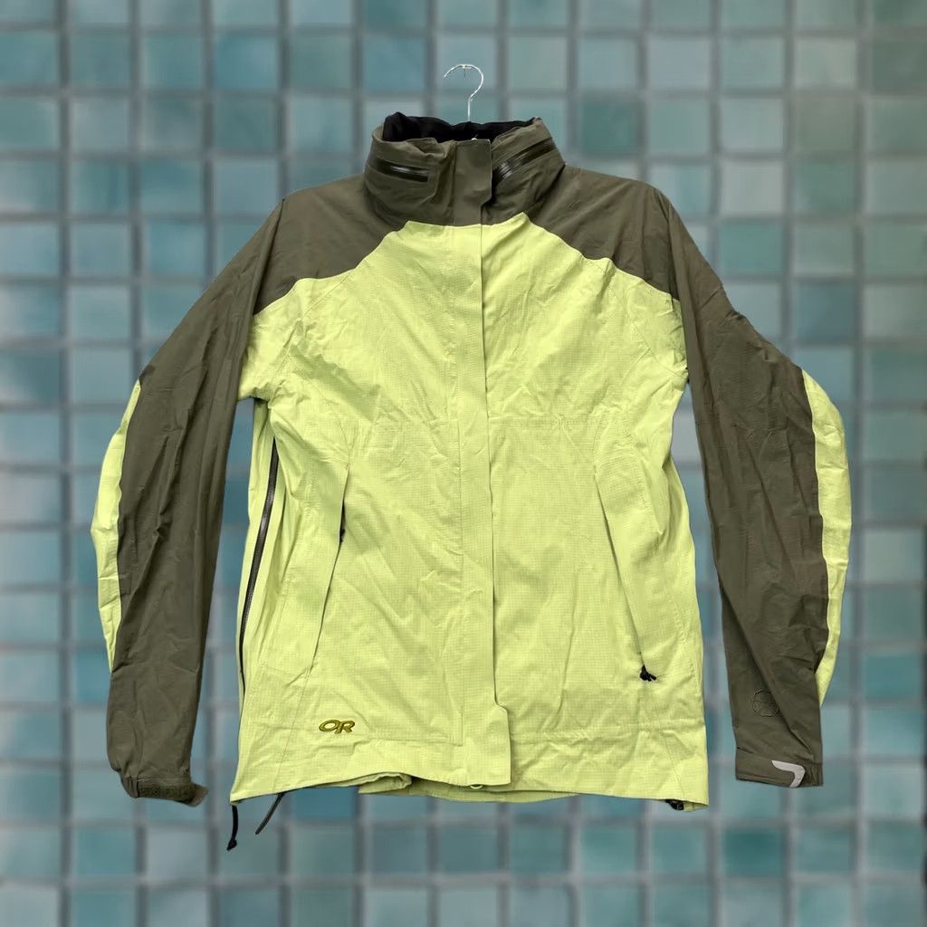Outdoor Research VINTAGE Outdoor Research Jacket Womens Medium Green Windbreaker Coat Mock Neck Full Zip Size M / US 6-8 / IT 42-44 - 1 Thumbnail