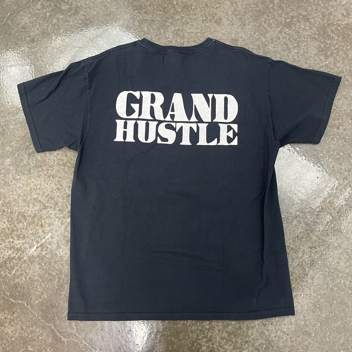 Vintage T.I Grand Hustle Live Your Life Rap Tee Size US XL / EU 56 / 4 - 4 Thumbnail