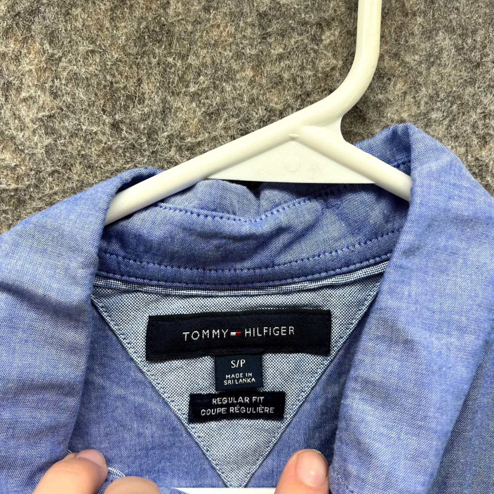 Tommy Hilfiger VINTAGE Tommy Hilfiger Shirt Men Small Adult Blue Casual Button Down Regular Pocket Vtg Size US S / EU 44-46 / 1 - 7 Thumbnail