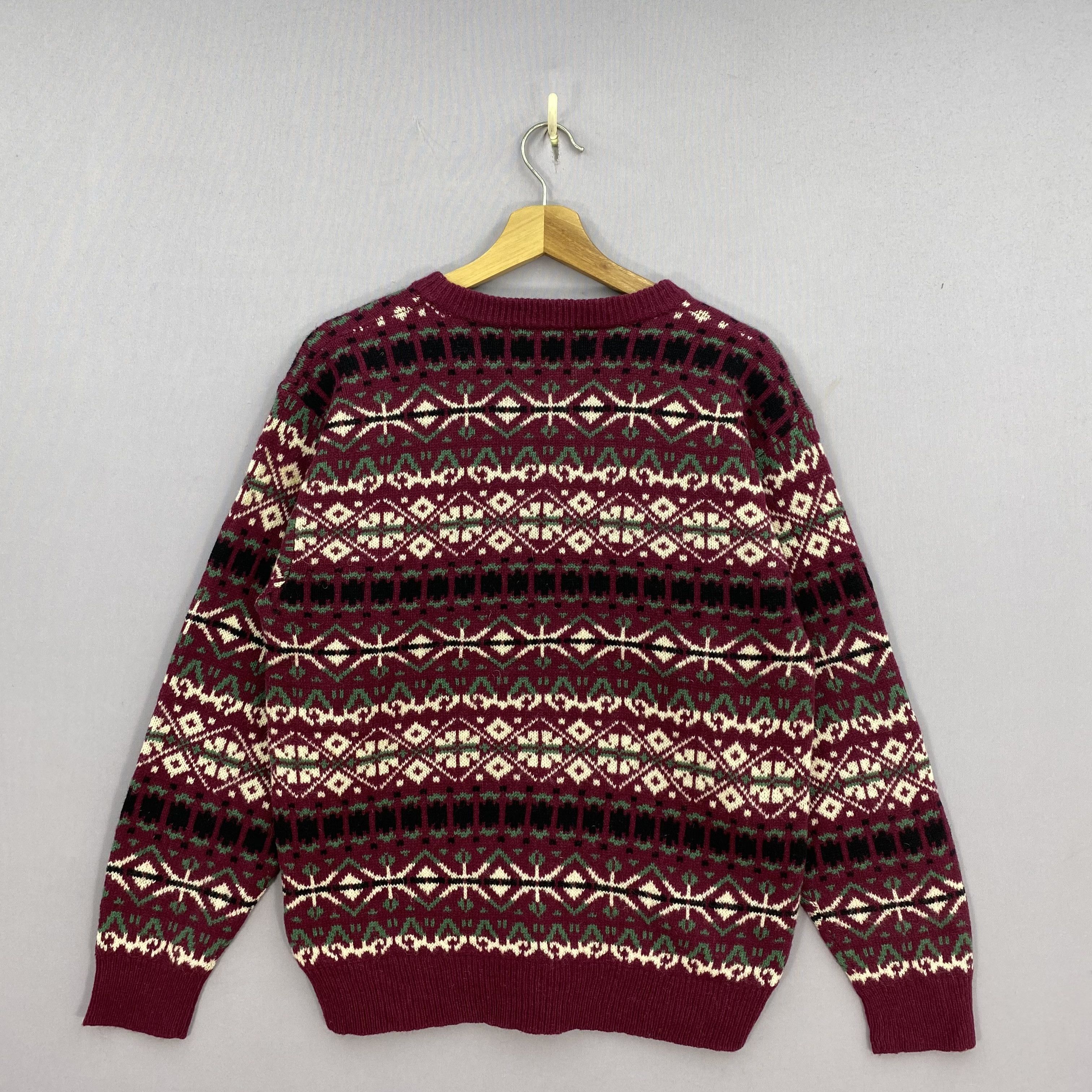 Japanese Brand Vintage North Field Knit Wool Sweater Fair Isle Pullover Size US S / EU 44-46 / 1 - 3 Thumbnail
