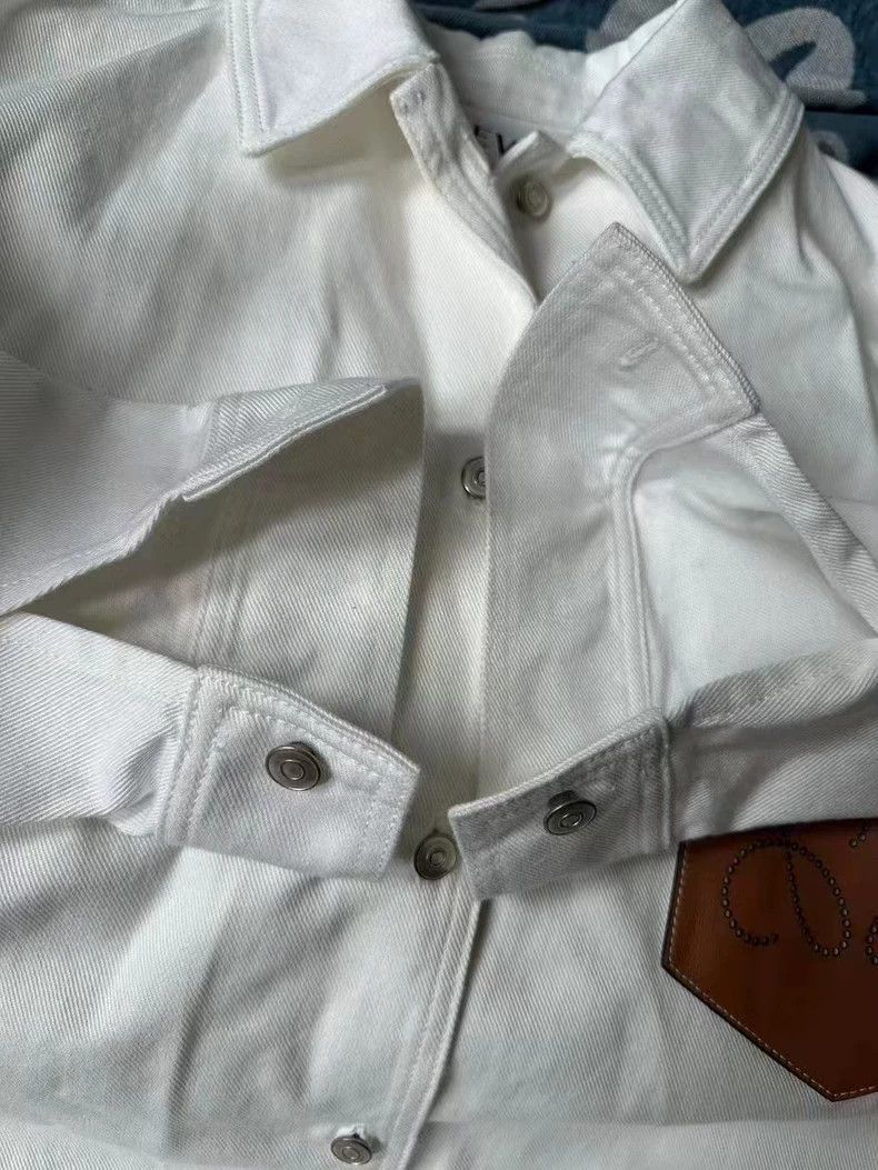 Loewe LOEWE White leather badge logo shirt jacket Size XXS / US 00 / IT 34 - 5 Thumbnail