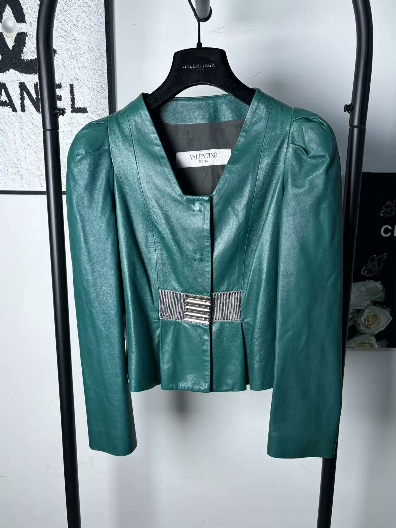 Valentino Valentino Leather White Leather Jacket L Women Size L / US 10 / IT 46 - 1 Thumbnail