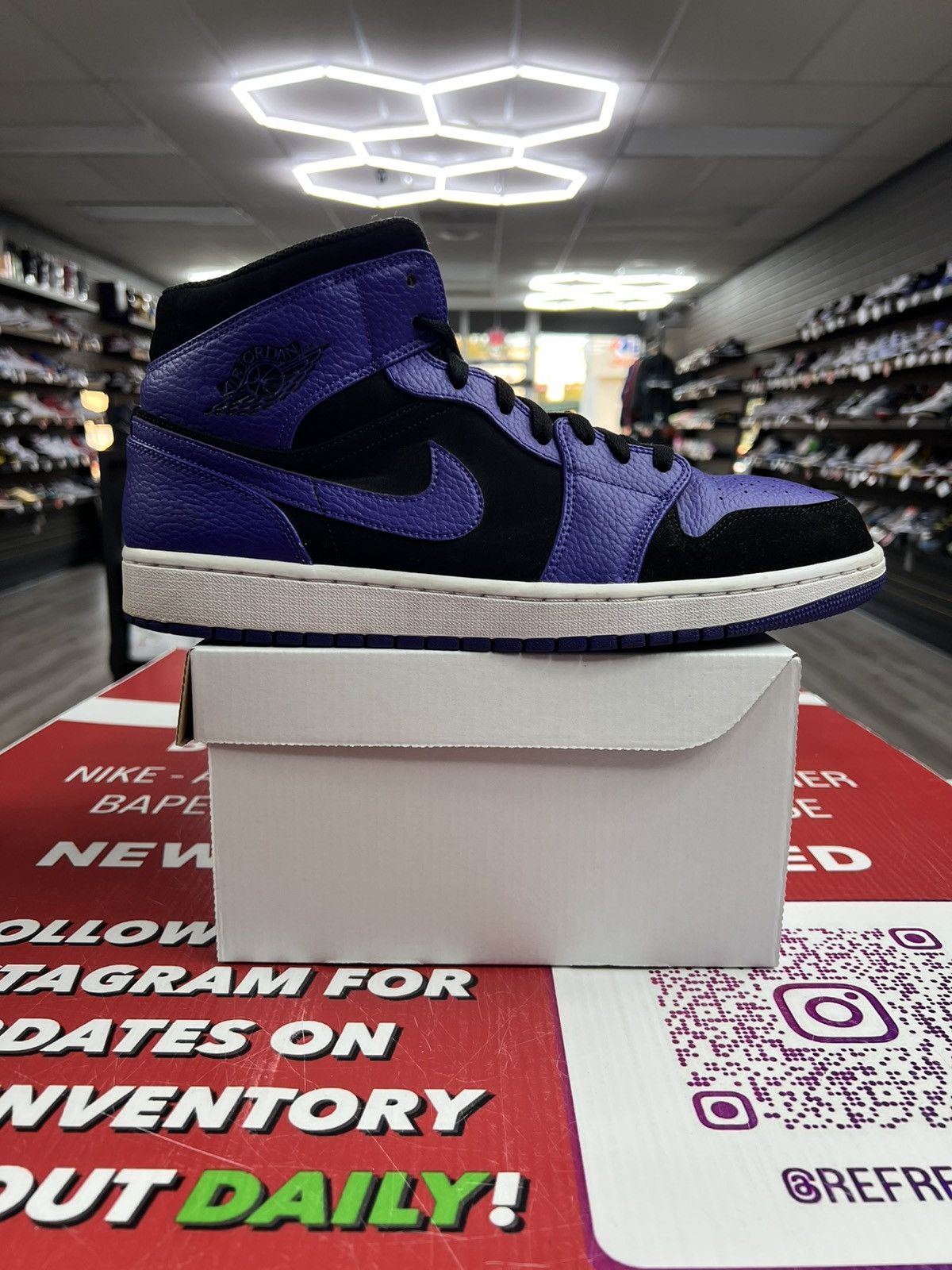 Air Jordan Mid Black Dark Concord Size 13