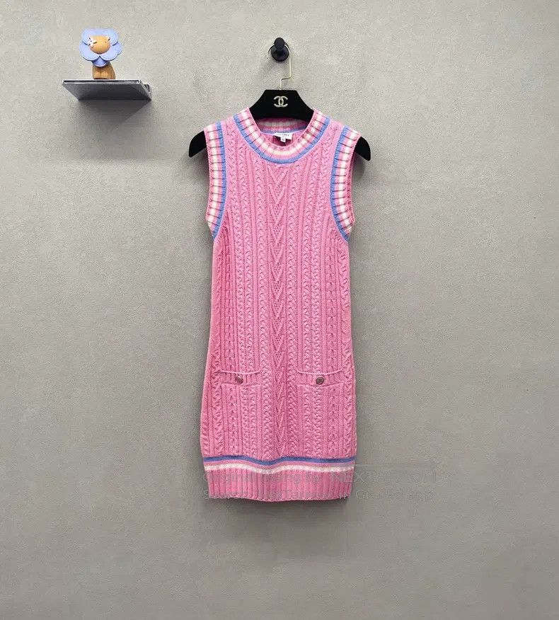 Chanel Chanel Pink colour-blocked striped sleeveless dress Size XXS / US 00 / IT 34 - 2 Thumbnail