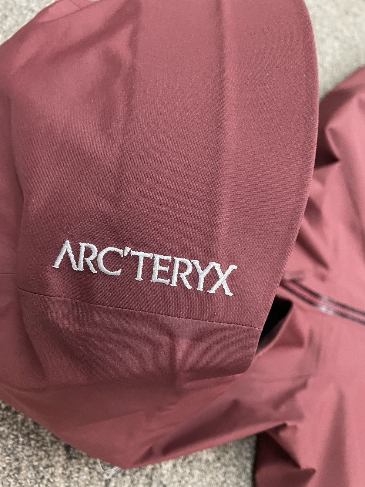 Arc'teryx arc’teryx beta Size US M / EU 48-50 / 2 - 4 Thumbnail