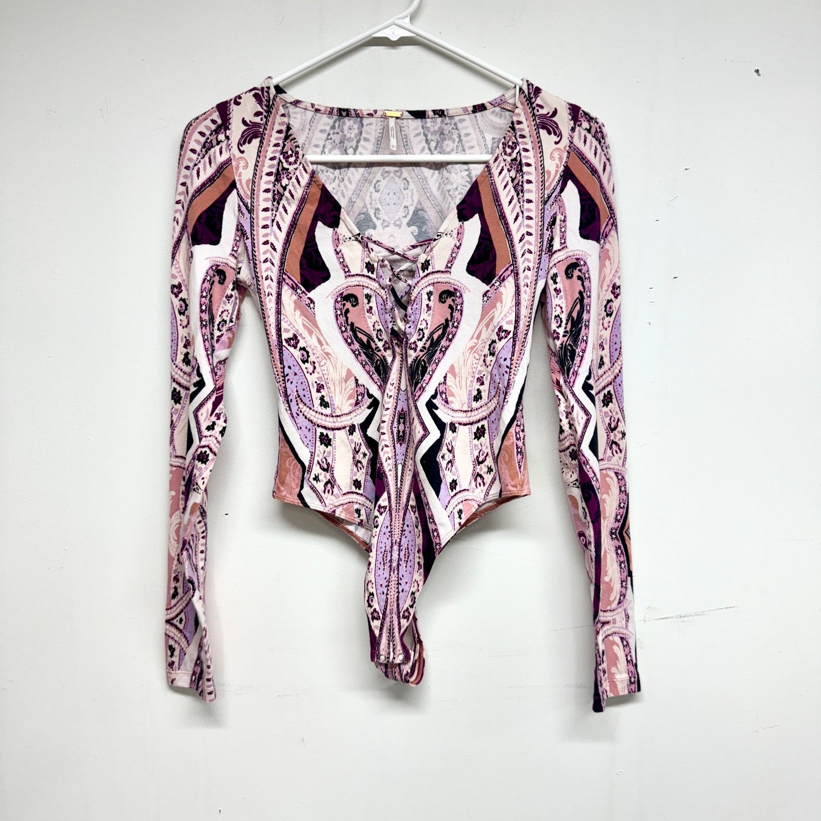 Free People Free People Long Sleeve Boho Pick A Place Bodysuit, Size XS Size XS / US 0-2 / IT 36-38 - 2 Thumbnail
