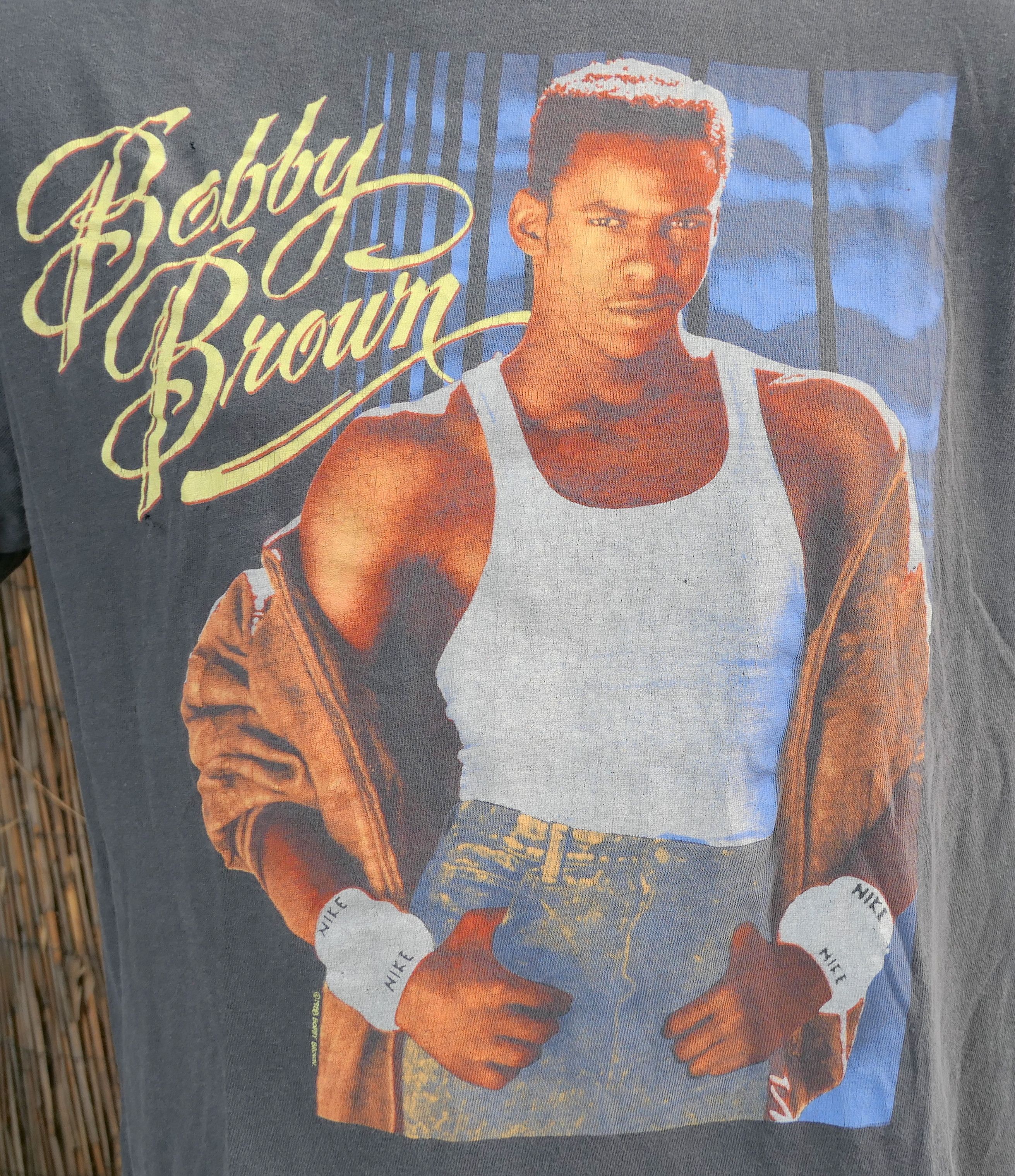 Vintage 80's Vintage 1988 BOBBY BROWN T Shirt Large With Hanes Tag Size US L / EU 52-54 / 3 - 1 Thumbnail