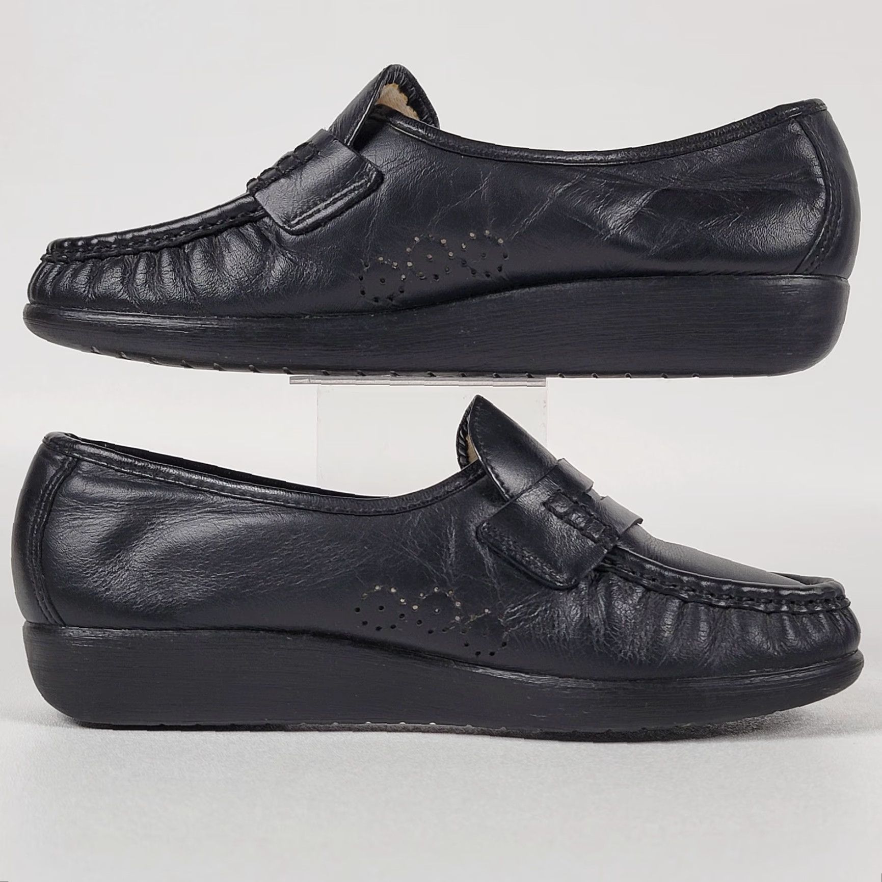 SAS SAS Classic Black Leather Slip On Loafers Womens Size 7 M Comfort Orthotic Casual Shoes Size US 7 / IT 37 - 4 Thumbnail