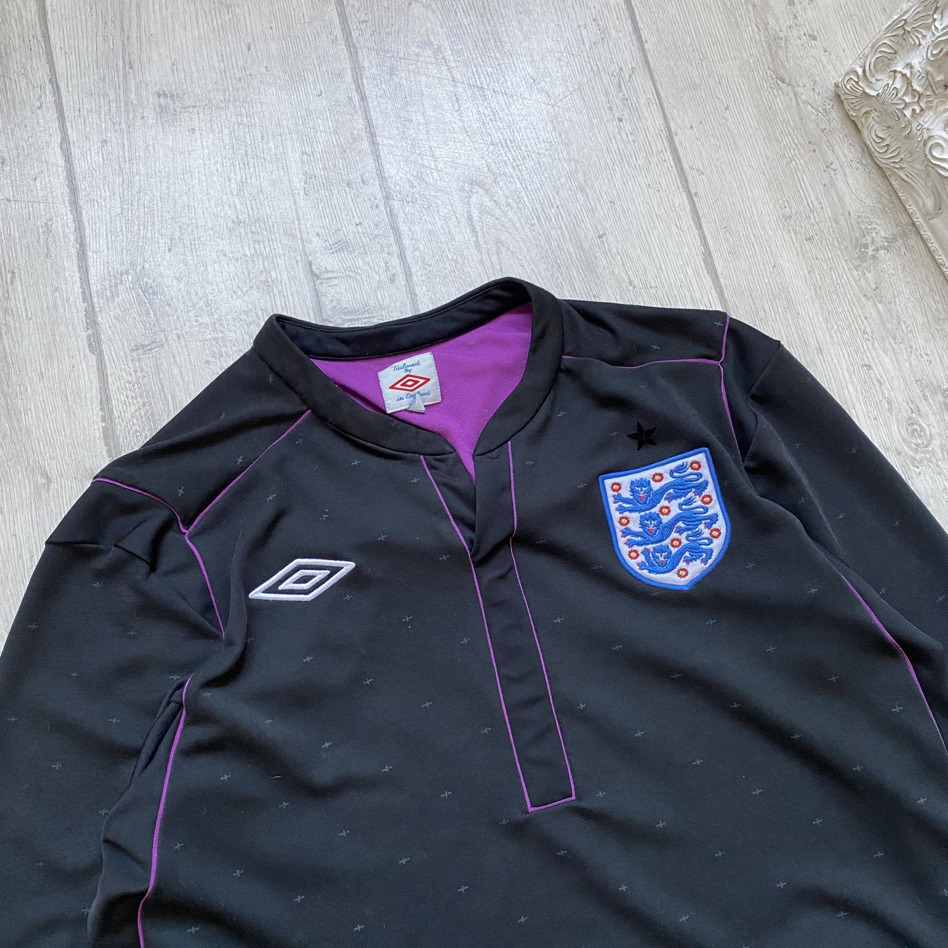 Umbro ⚽️ Vintage Umbro England union soccer jersey long sleeve Y2K Size US M / EU 48-50 / 2 - 2 Thumbnail
