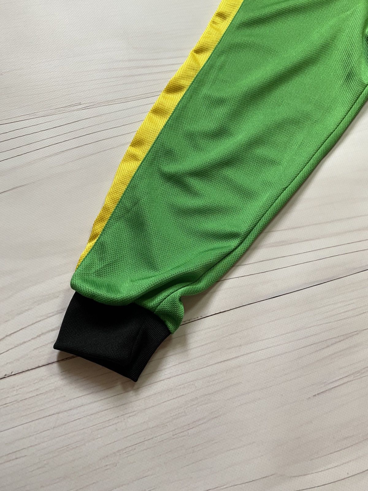 Umbro Umbro Tampereen Ilves 2000/01 home Match Worn #9 longlsleeve Size US S / EU 44-46 / 1 - 14 Thumbnail