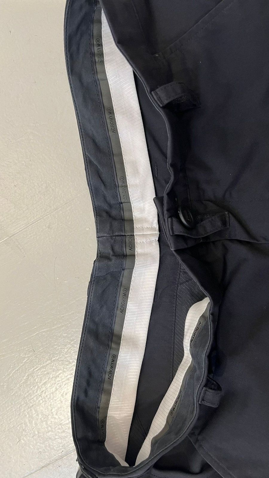 Acronym Acronym FW-2122 p10-E size S black Size US 32 / EU 48 - 4 Thumbnail