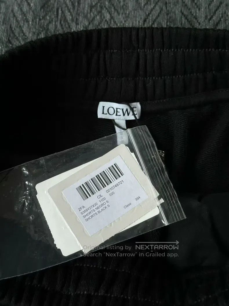 Loewe Loewe size S Black Leather Patch Short Pants Size 42" / US 20 - 3 Thumbnail