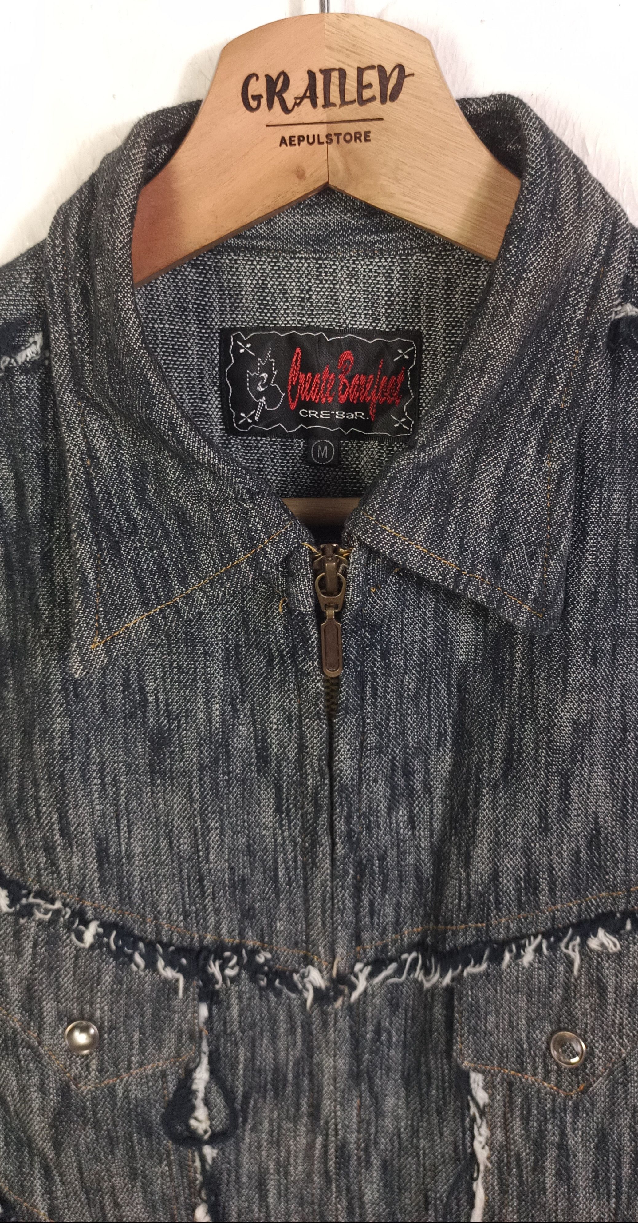 Japanese Brand Crate Barefost Distressed Style Western Denim Shirt Size US M / EU 48-50 / 2 - 9 Thumbnail