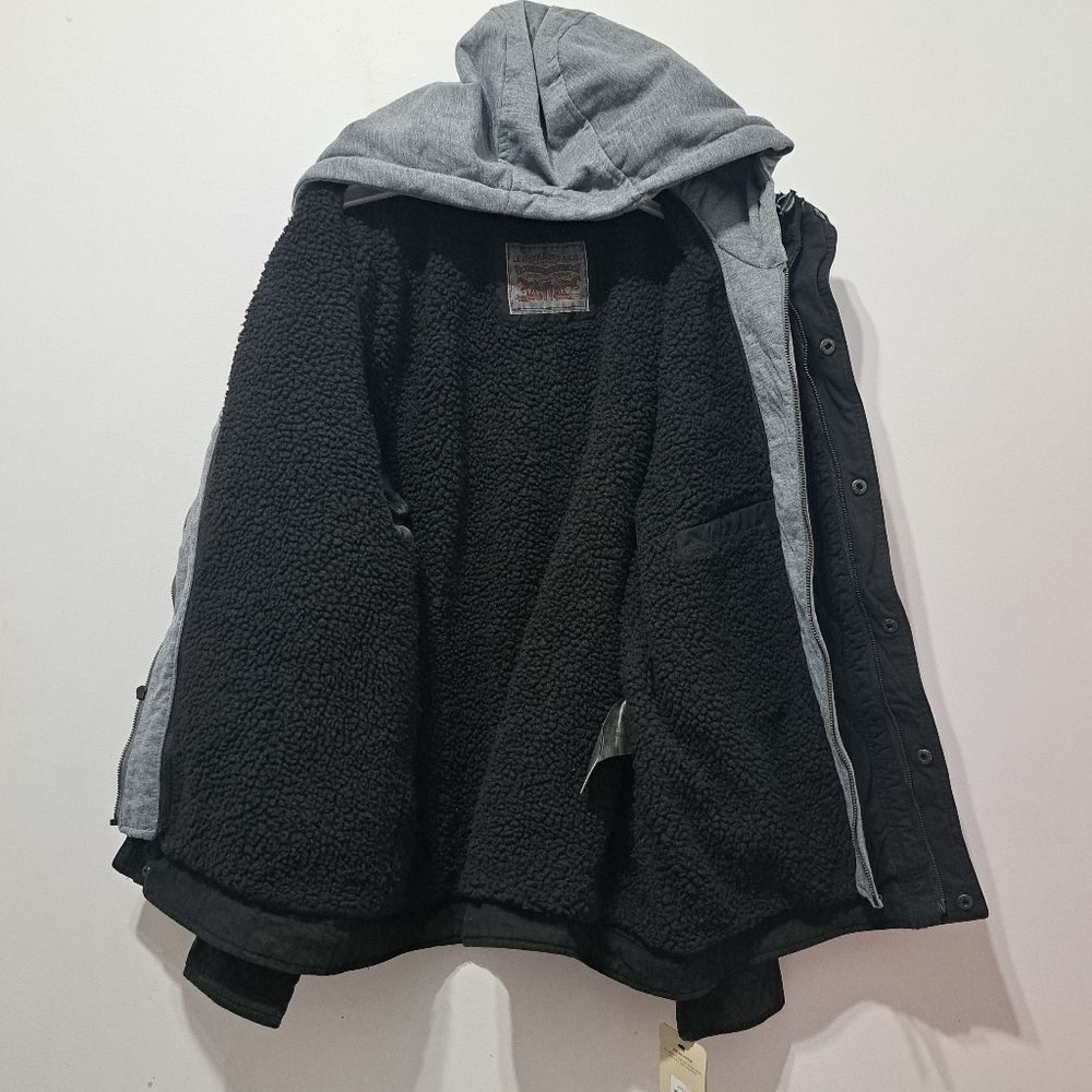 Levi's Levi's Men's Sherpa Lined Two Pocket Hooded Trucker Jacket Black Large NWT Size US L / EU 52-54 / 3 - 11 Thumbnail