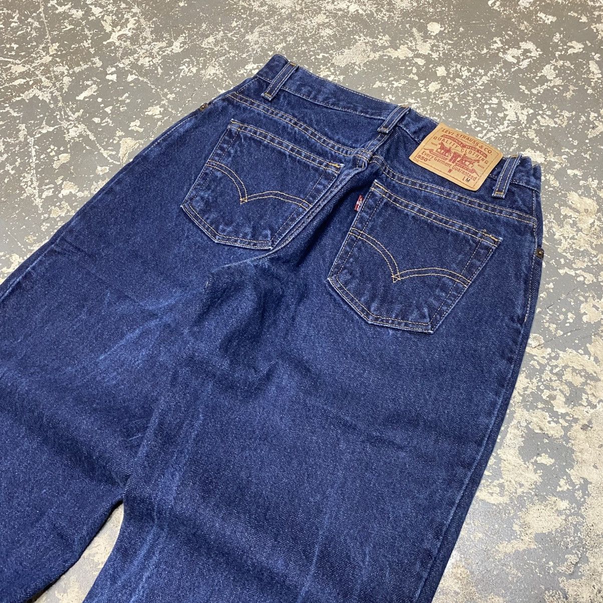 Japanese Brand × Levi's × Vintage Vintage Levi’s 550 Relaxed Fit Denim Jeans Mexico 90s Size US 27 - 10 Thumbnail