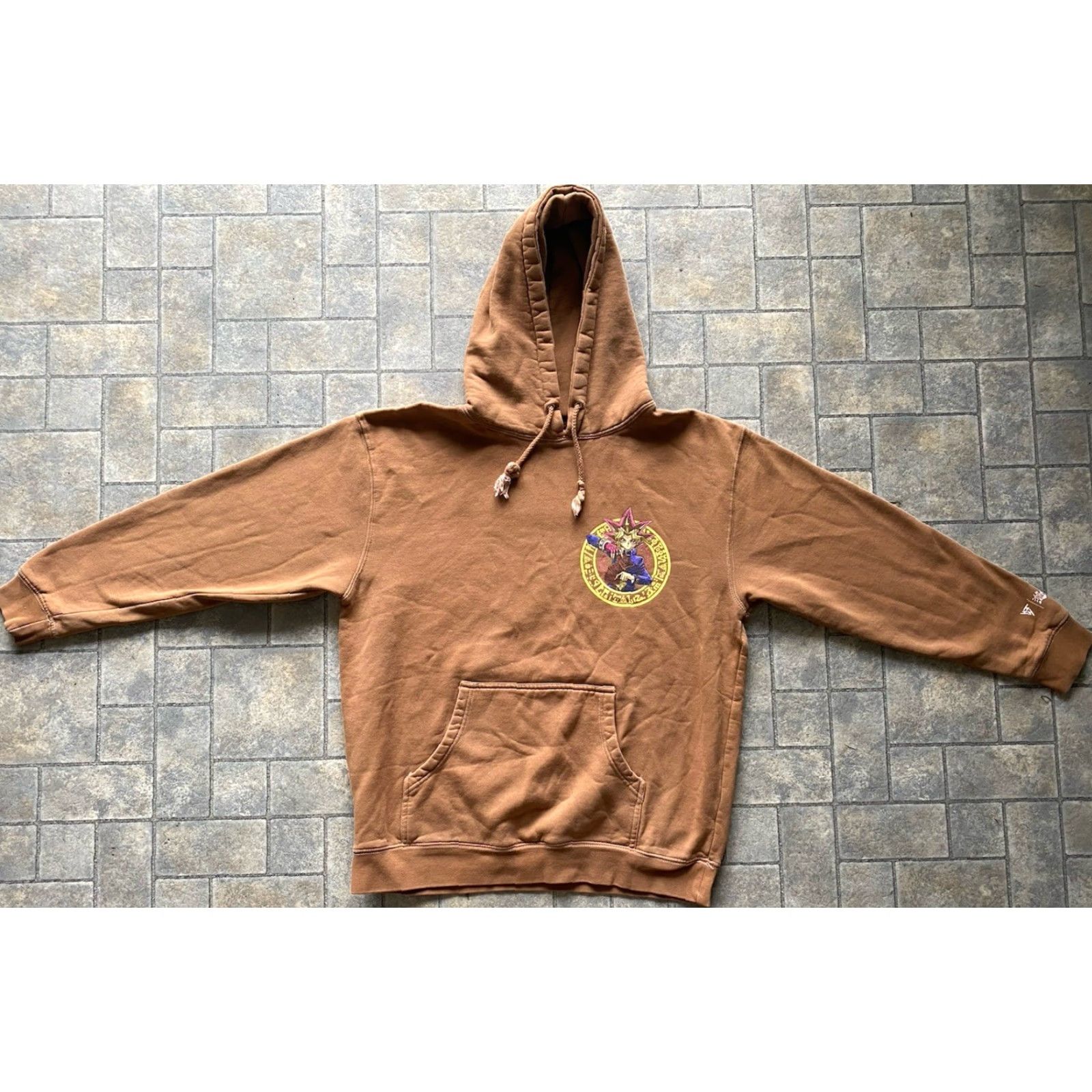 Hypland Hypland Hoodie Brown Men’s Medium Pullover Anime Yugioh Pullover Hoodie M Brown Men Anime 90s? Size US M / EU 48-50 / 2 - 2 Thumbnail