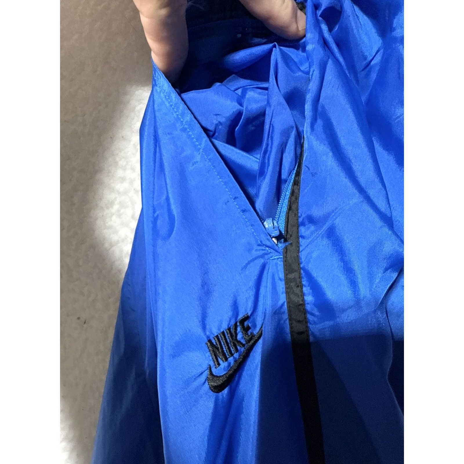 Nike VINTAGE Nike Track Pants Men L Blue Nylon Lightweight 80s Windbreaker Zip Pants Mens Size US 33 - 4 Thumbnail