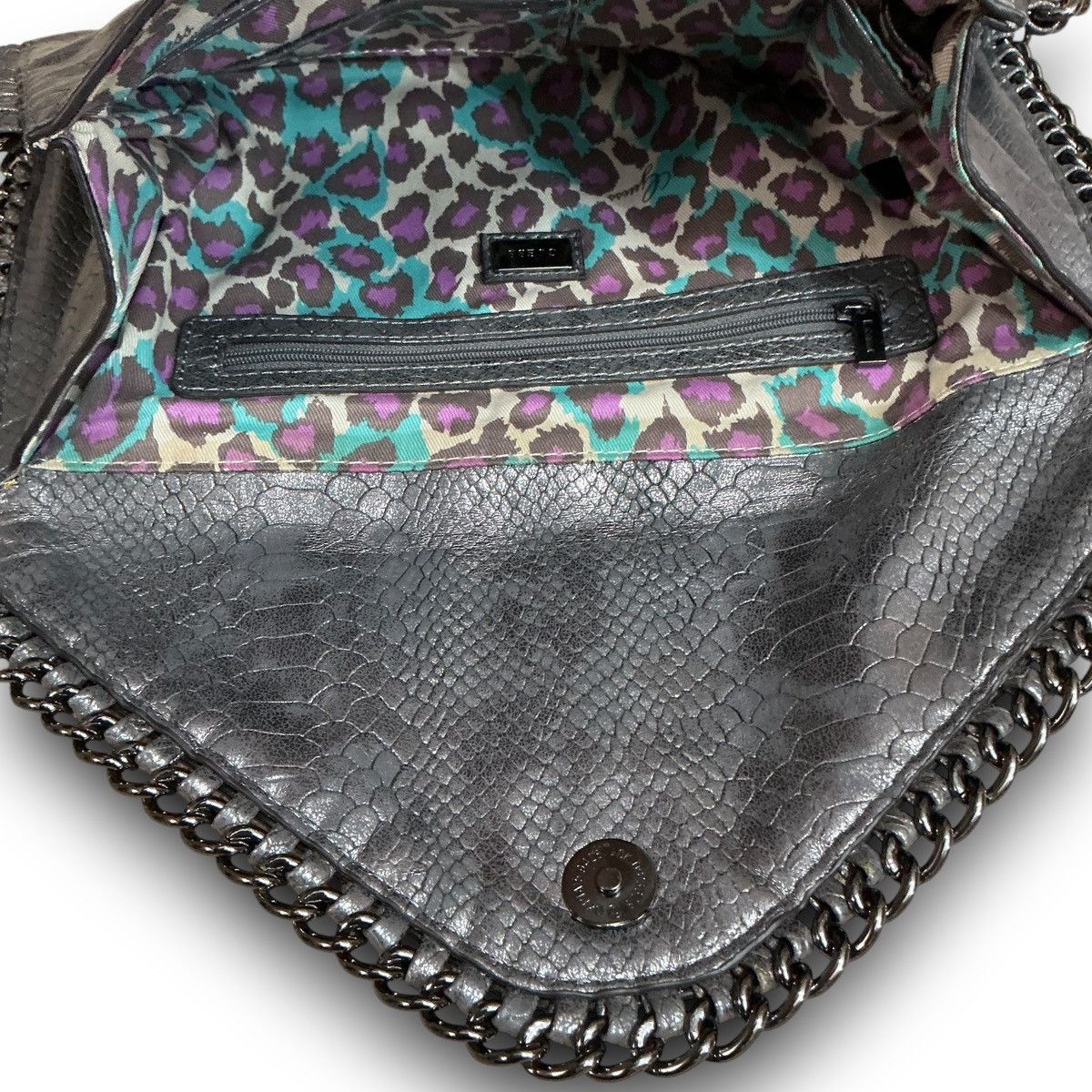Guess Y2K Silver Guess Faux Snakeskin Embossed Crossbody Clutch Size ONE SIZE - 9 Thumbnail
