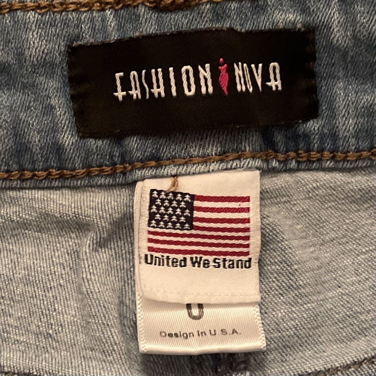Fashion Nova VTG Fashion Nova Light Blue Distressed Skinny Jeans Size 0 Size 25" / US 0 / IT 36 - 6 Thumbnail