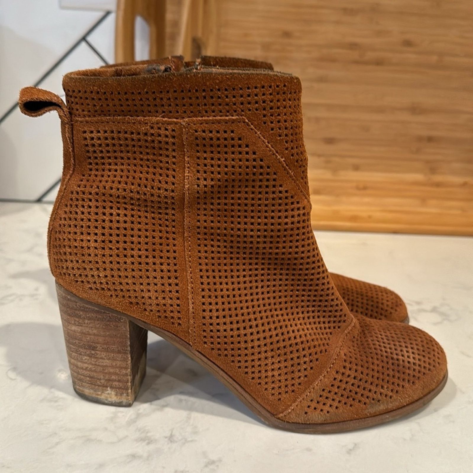 Toms Toms Lunata Chestnut Suede Perforated Boots booties size 7.5 Size US 7.5 / IT 37.5 - 4 Thumbnail