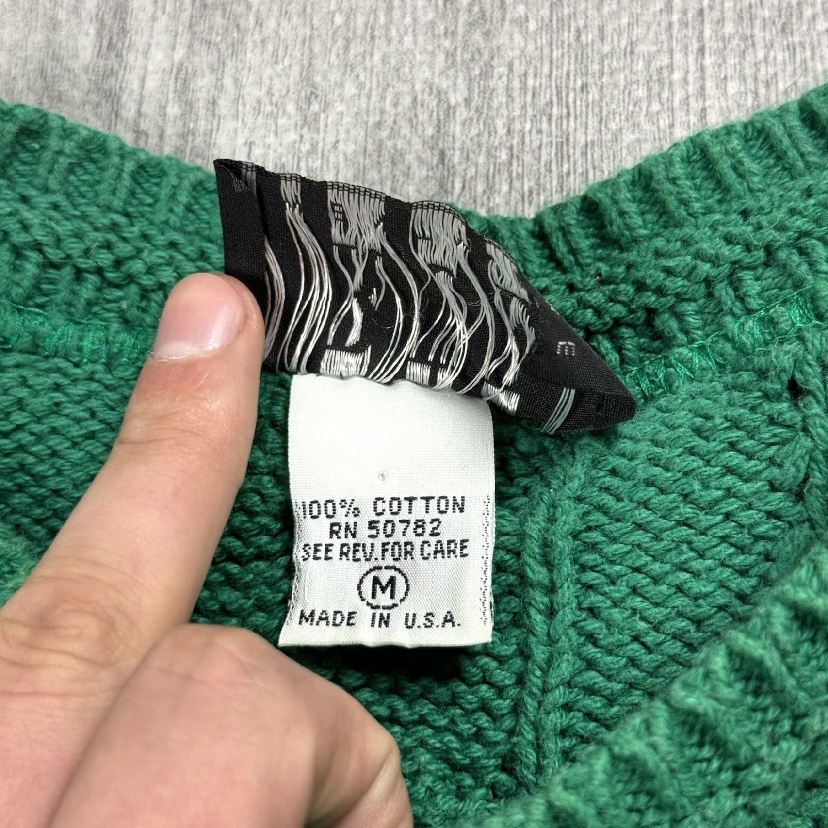 Vintage VINTAGE Rue21 Women's Cable Knit Sweater Pullover M Green 90s N/A Crewneck Long Sleeve Fall/Winter Knit Size M / US 6-8 / IT 42-44 - 4 Thumbnail