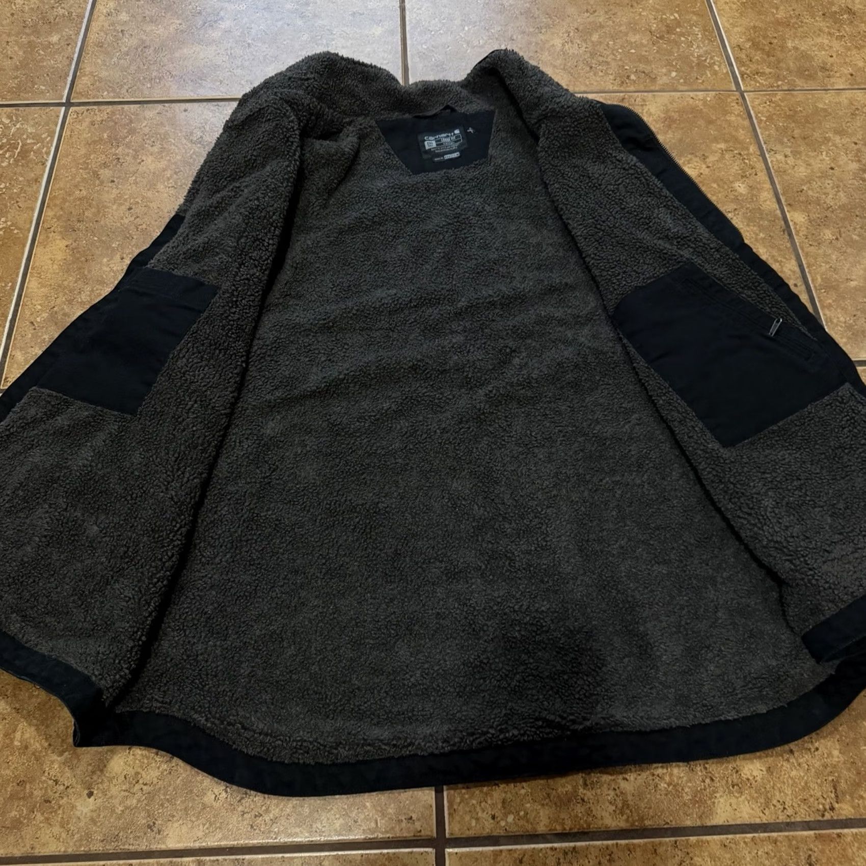 Carhartt Carhartt Vest Main Selling Point Category: Vest Adult Size 2XL Black Lined Sherpa Zip Pocket Workwear Mens Size US XXL / EU 58 / 5 - 3 Thumbnail