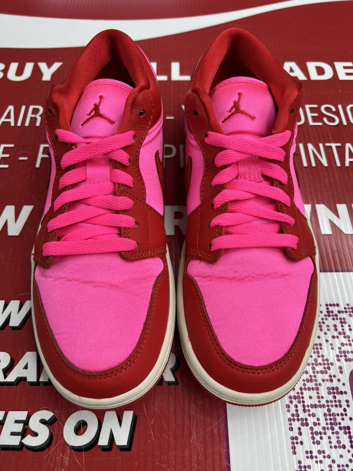 Nike Air Jordan 1 Low Pink Blas Size 8w/6.5y Size US 6.5 / EU 39-40 - 4 Thumbnail