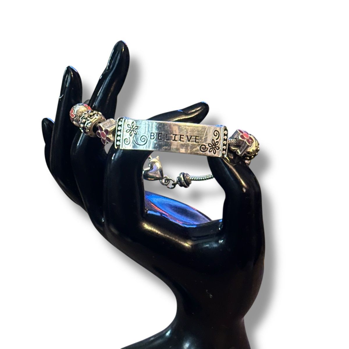 Other Silver tone Believe sliding charm bracelet Size ONE SIZE - 7 Thumbnail