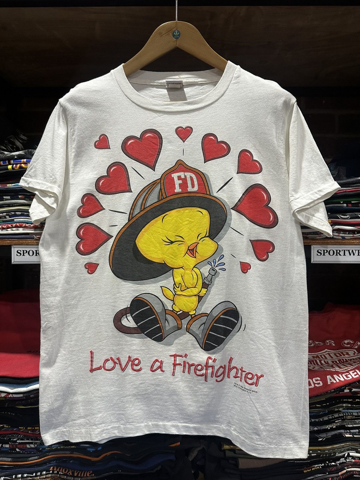 Cartoon Network Vintage 90s Tweety Love A Firefighter Backhit Cartoon Tee Size US L / EU 52-54 / 3 - 1 Thumbnail