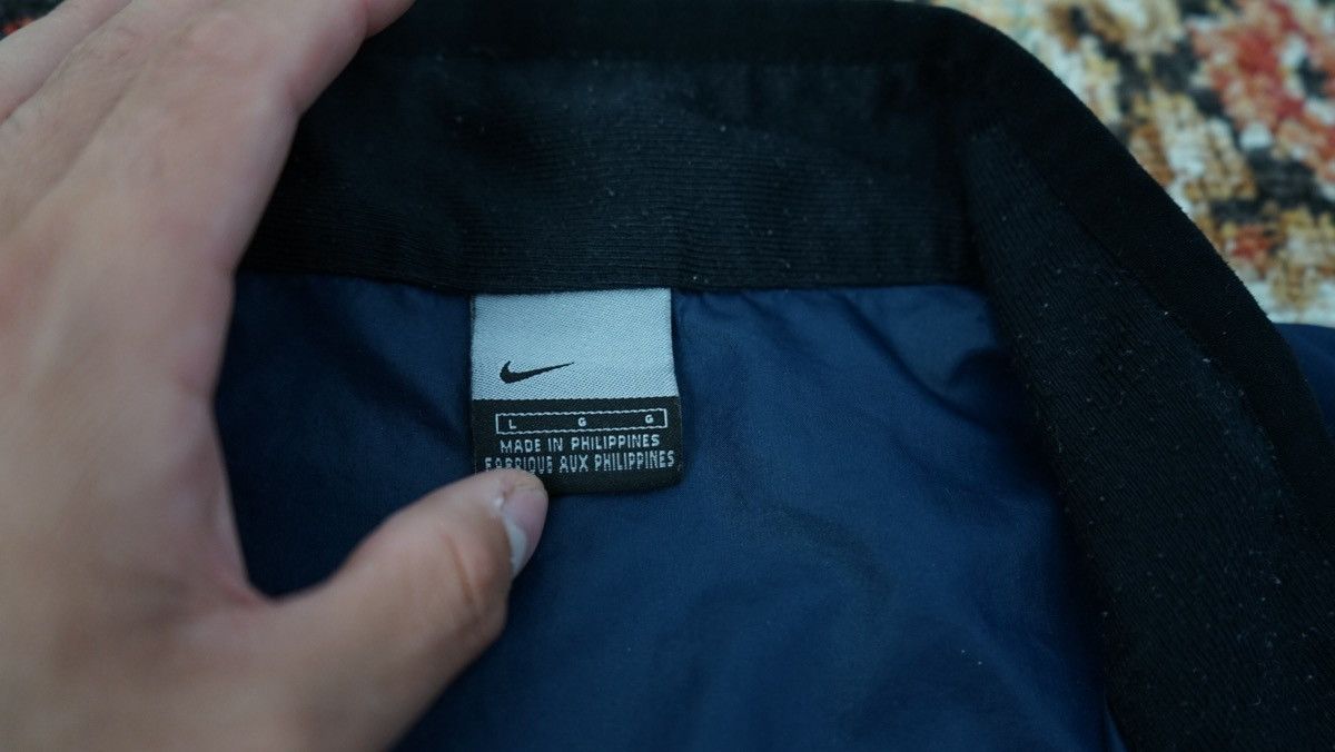 Nike Vintage Navy Blue Nike Windbreaker Size US L / EU 52-54 / 3 - 4 Thumbnail