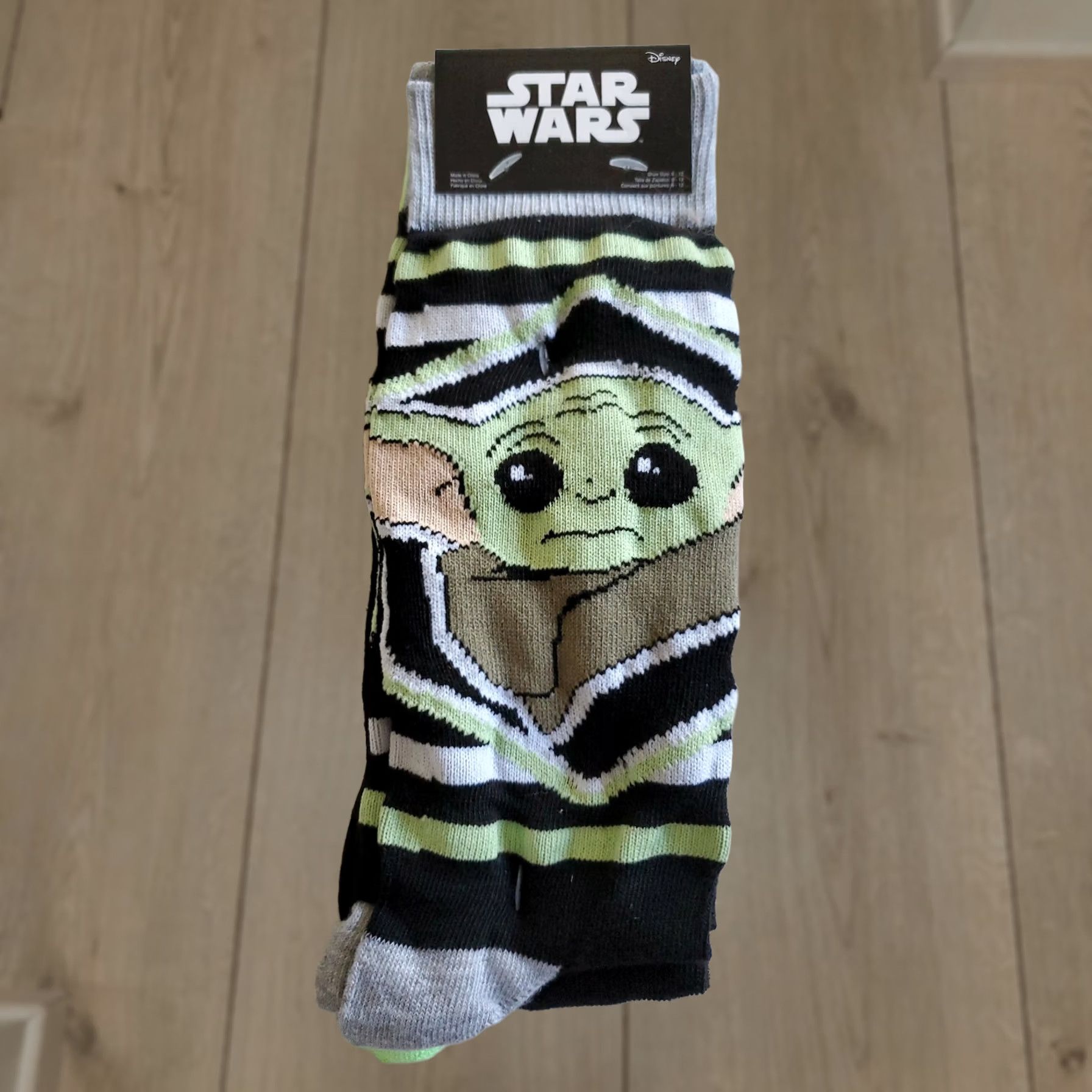Star Wars Star Wars Mandalorian Grogu The Child Novelty Socks Crew Adult 6-12 Black Size ONE SIZE - 1 Thumbnail