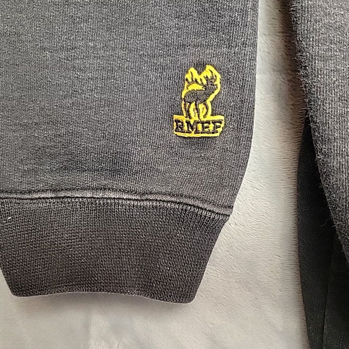 Vintage Rocky Mountain Elk Foundation Sweatshirt Mens M Black RMEF Made in USA 90s Y2K Size US M / EU 48-50 / 2 - 7 Thumbnail