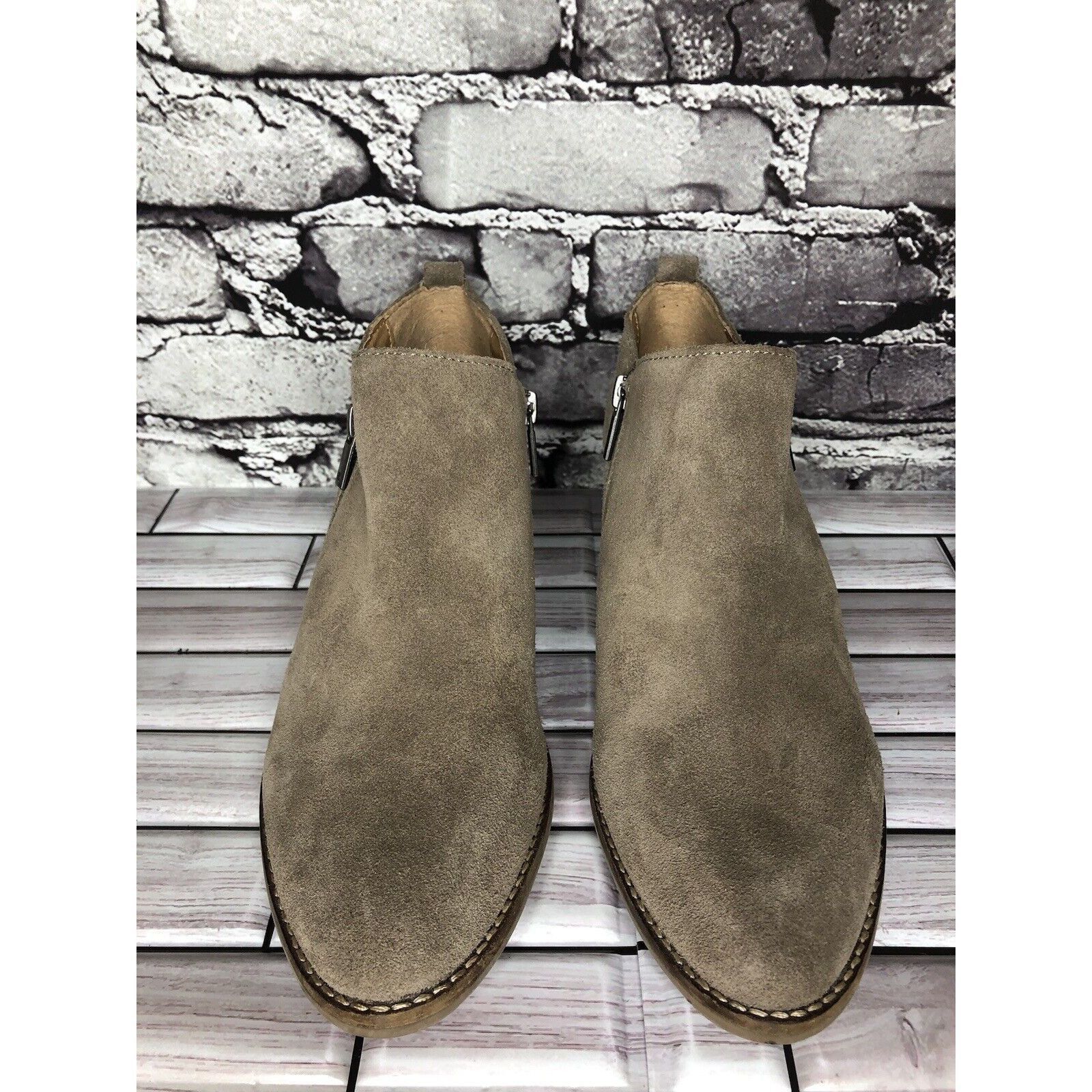 Lucky Brand Lucky Brand Fineses Taupe Suede Leather Double Zipper Heels Size US 10 / IT 40 - 2 Thumbnail