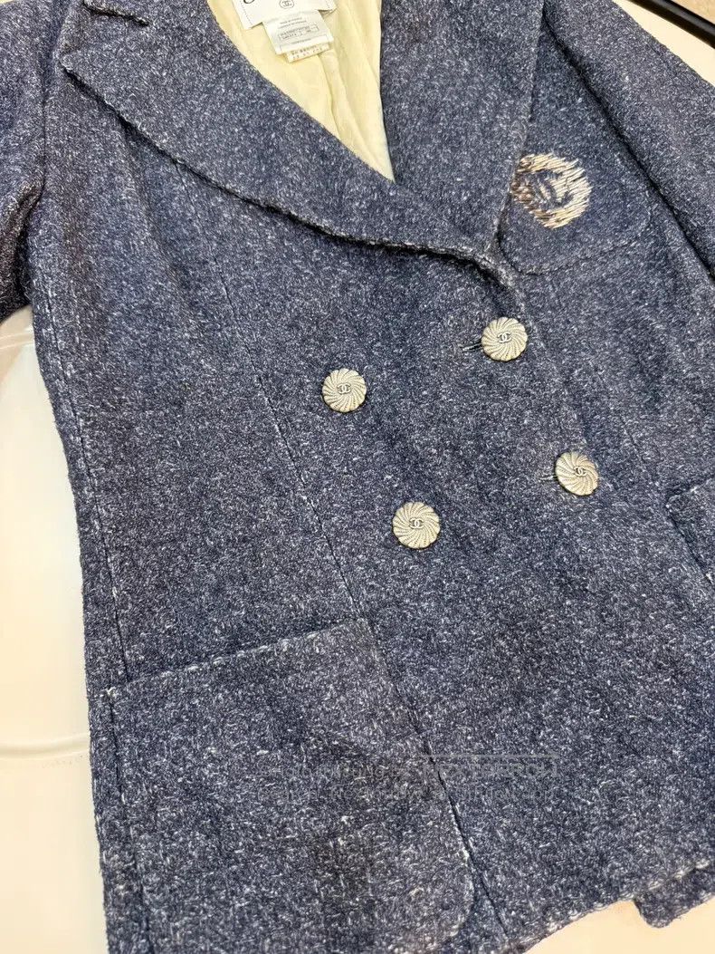 Chanel Chanel 12p badge embroidered suit jacket Size XS / US 0-2 / IT 36-38 - 5 Thumbnail