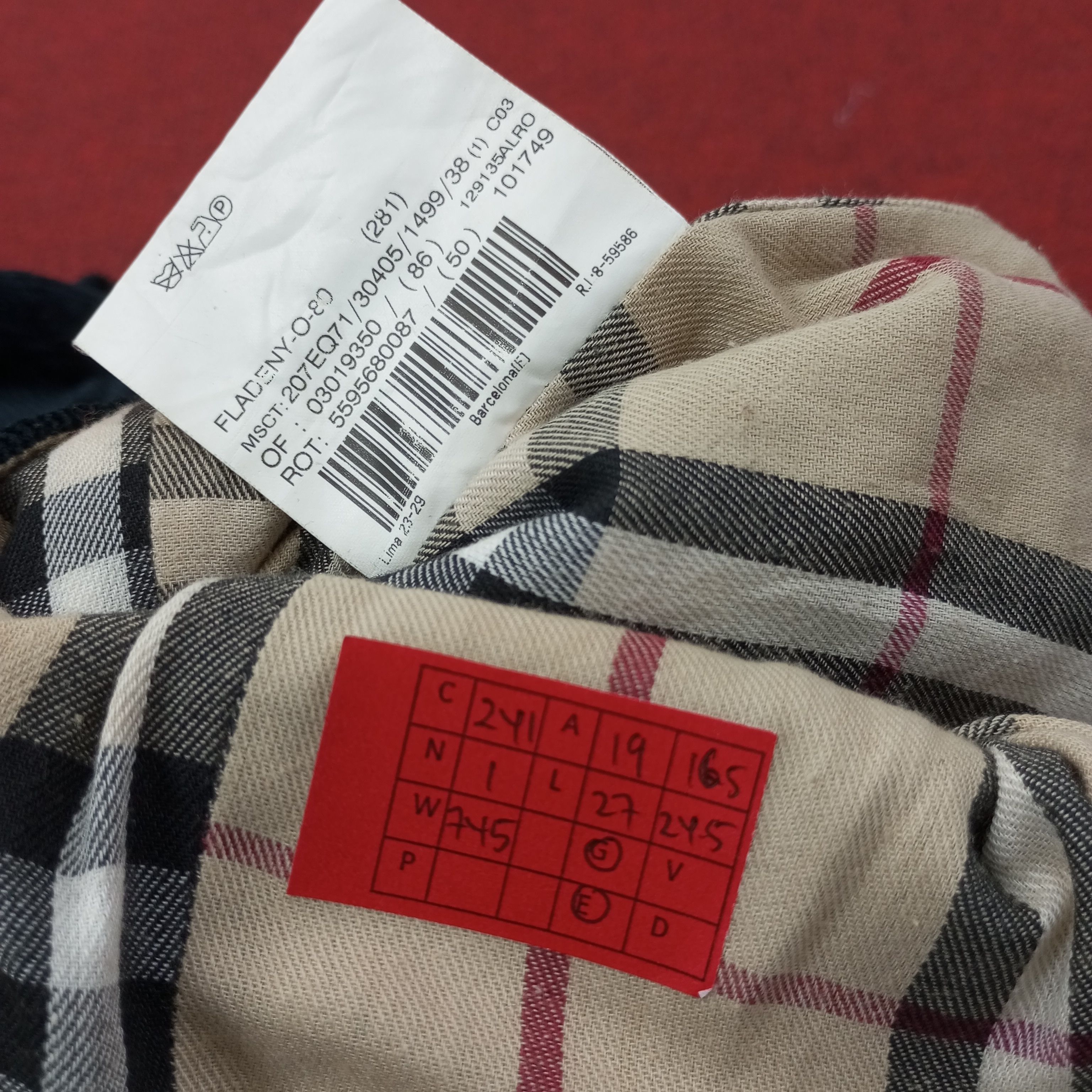Burberry Burberry London Fashion Brand Custom Velvet Jacket c241n1 Size US S / EU 44-46 / 1 - 9 Thumbnail