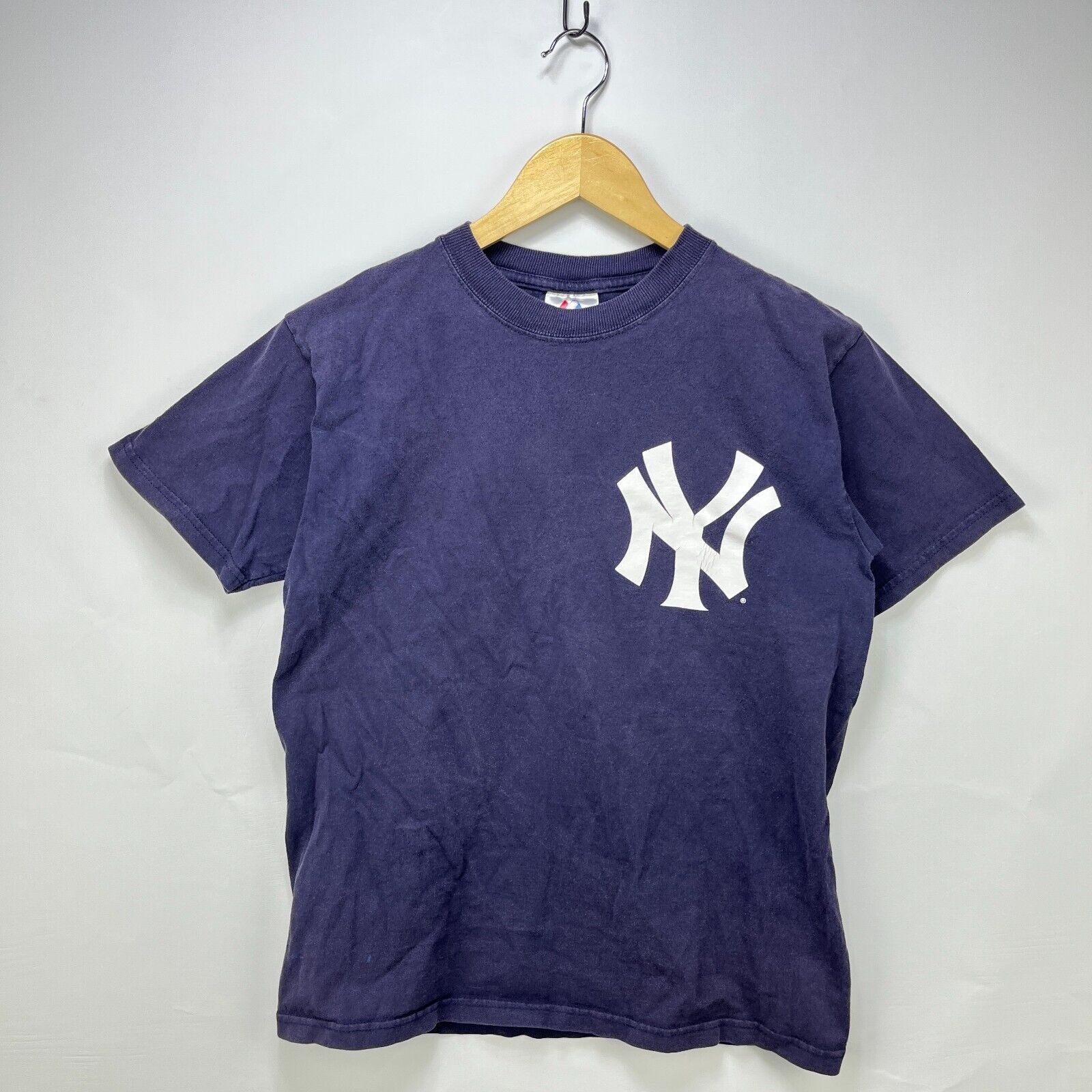 Vintage Vintage New York Yankees Sun Faded T-Shirt Johnny Damon XS Size US XS / EU 42 / 0 - 1 Thumbnail