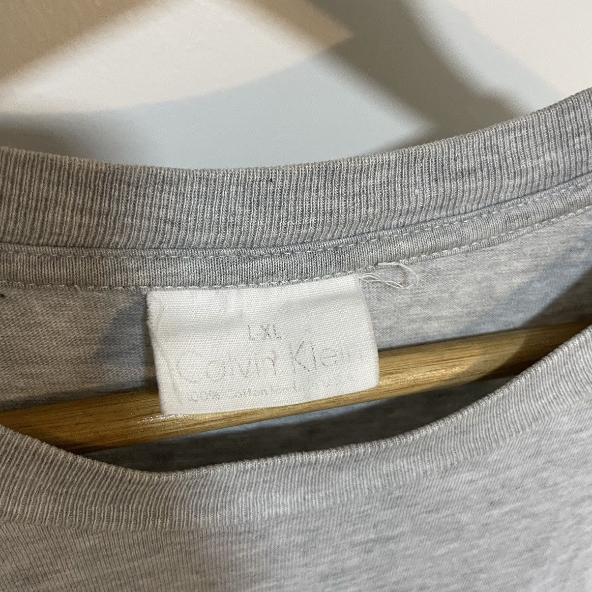 Calvin Klein × Vintage Vintage Calvin Klein Jeans Embroidered Tee Size US XL / EU 56 / 4 - 6 Thumbnail
