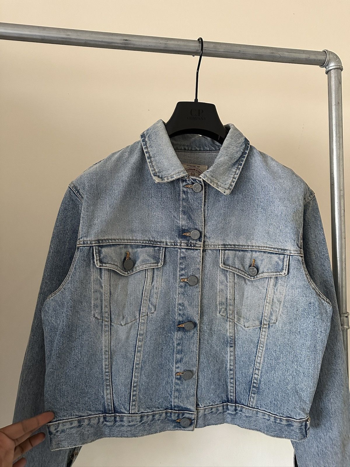 Giorgio Armani 1990s Emporio Armani Crop Denim Trucker Jacket Size US S / EU 44-46 / 1 - 3 Thumbnail