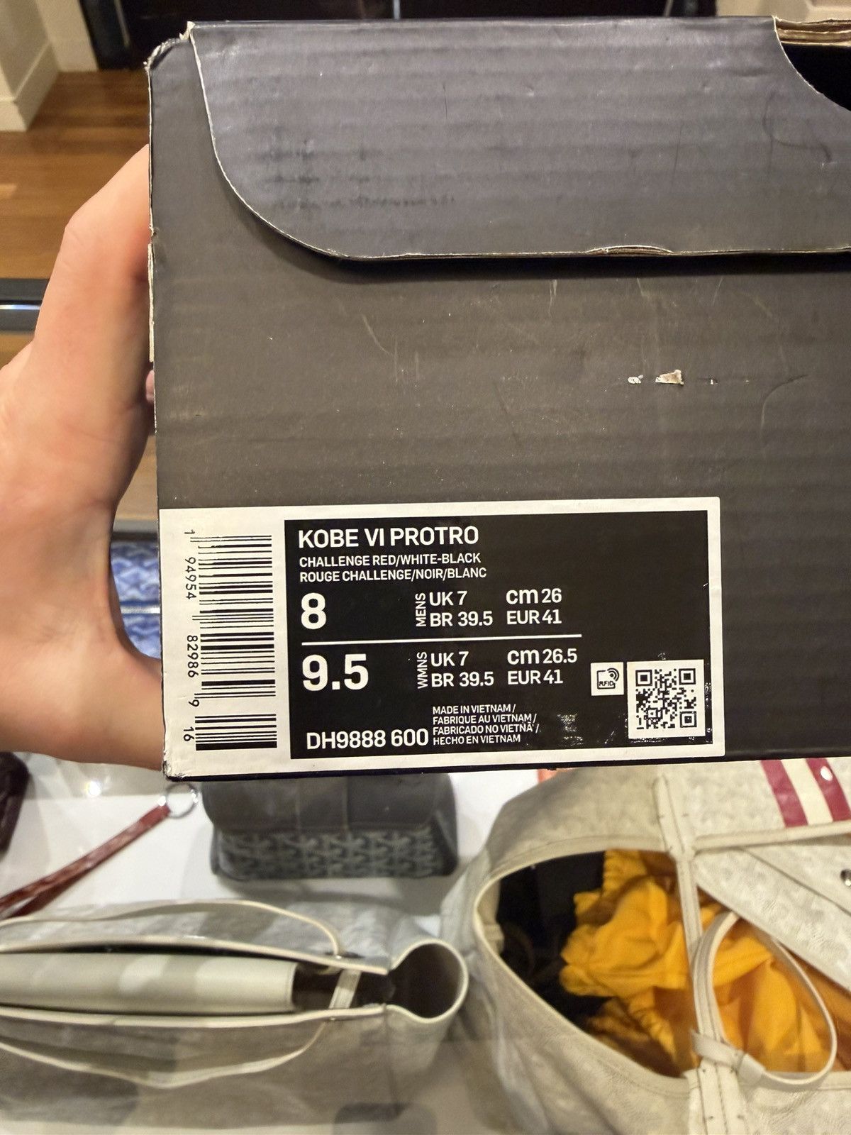 Nike Nike Kobe Size US 8 / EU 41 - 8 Thumbnail