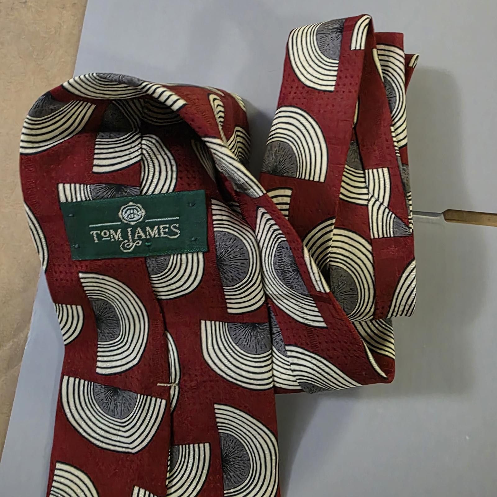 Tom James Tom James Men's Red Geometric Pattern Silk Tie Size ONE SIZE - 2 Thumbnail